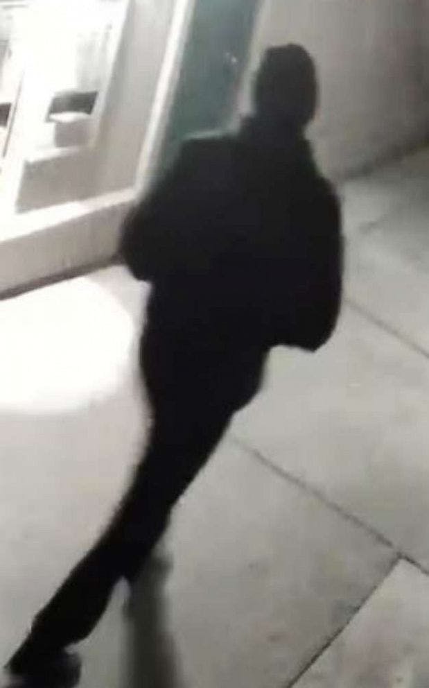 Her er billedet af manden, som politiet mener kan være seriemorderen.