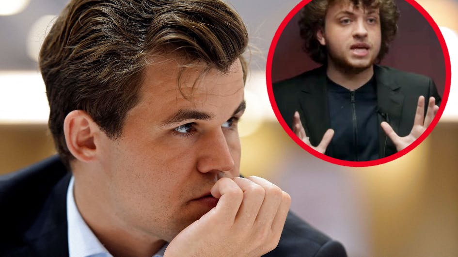 Norske Magnus Carlsen (t.v.) har været meget direkte i sin kritik af Hans Niemann, som han ikke er i tvivl om har snydt ved at bruge en skakcomputer og ikke sin hjerne til at vinde med.