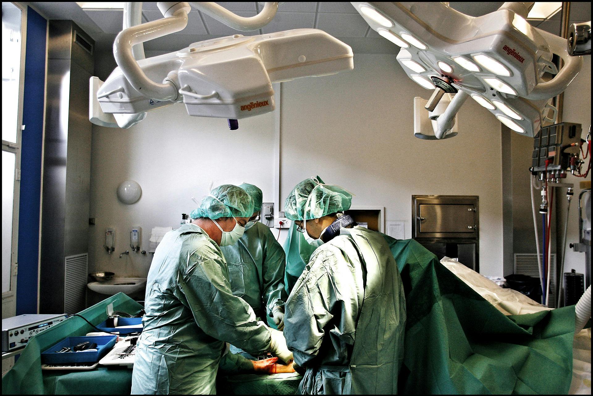 Fem patienter i Region Sjælland modtager besked om, at de kan søge erstatning efter et mangelfuldt forløb, hvor de fik amputeret et ben.