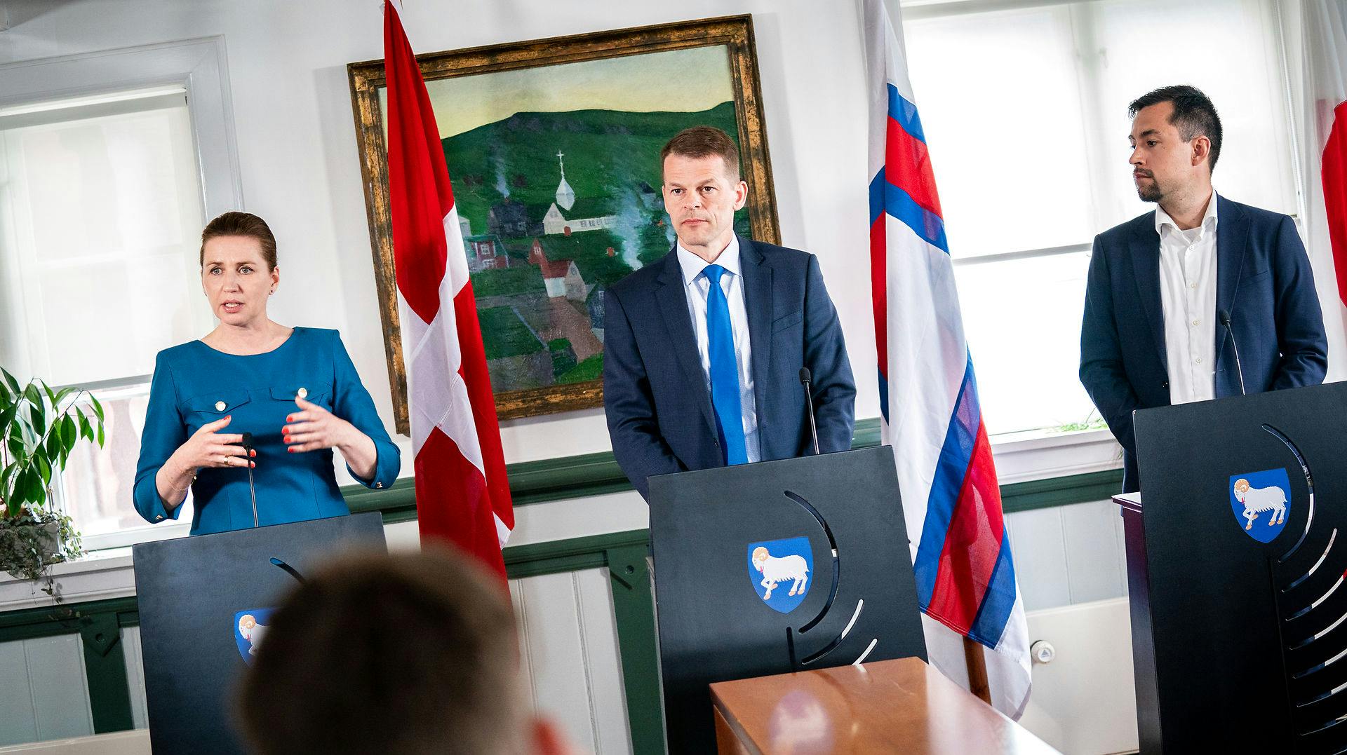 Statsminister Mette Frederiksen (S) og Færøernes Lagmand Bárður á Steig Nielsen og formanden for Grønlands regering, Múte Bourup Egede (arkivfoto).