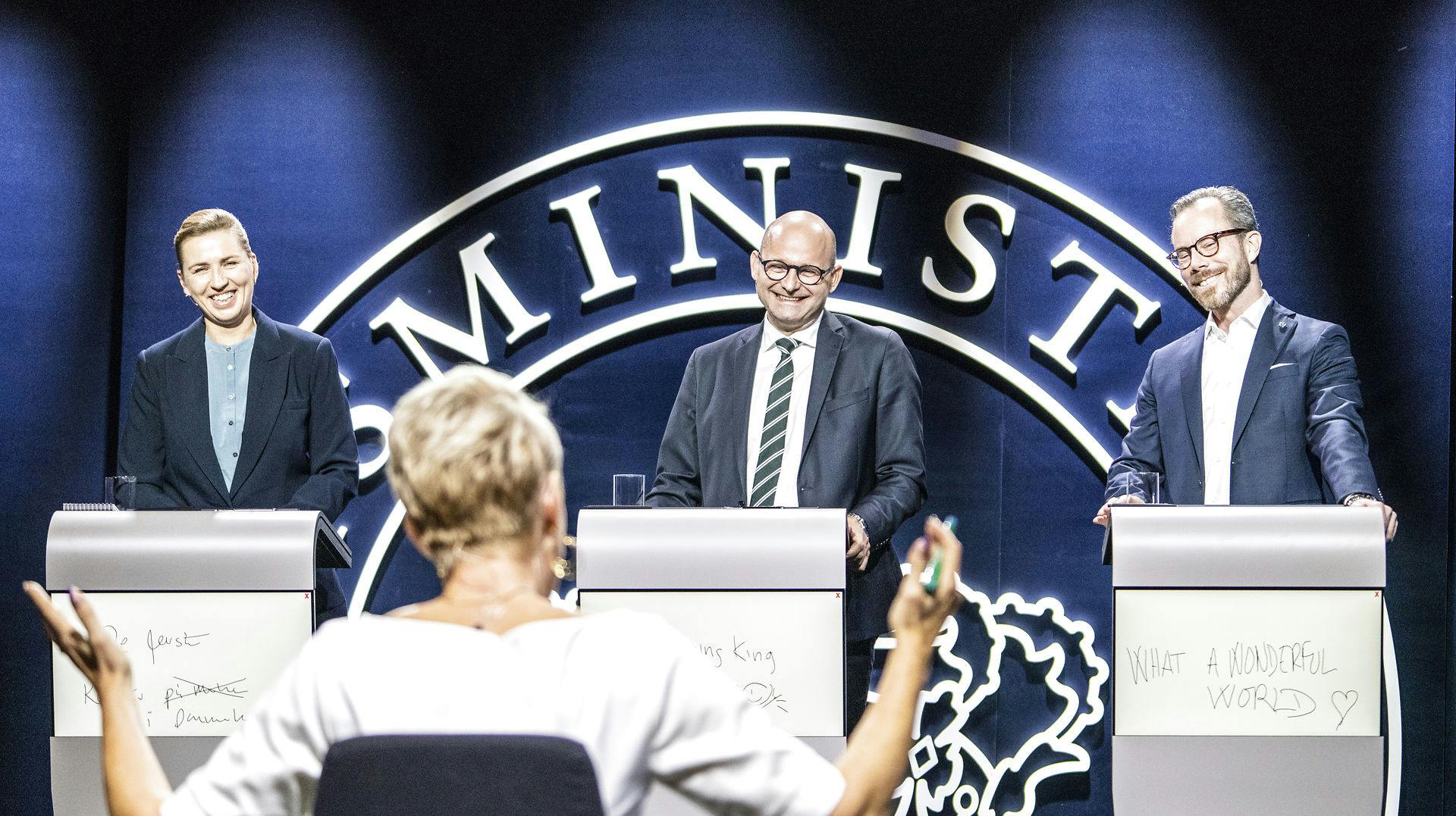 Kloge politikere har altid noget klar, når der skal deles valgløfter ud. Og det ved Mette Frederiksen (S) godt. Derfor mødte hun også op med en "gavepakke" i TV 2-debatten.