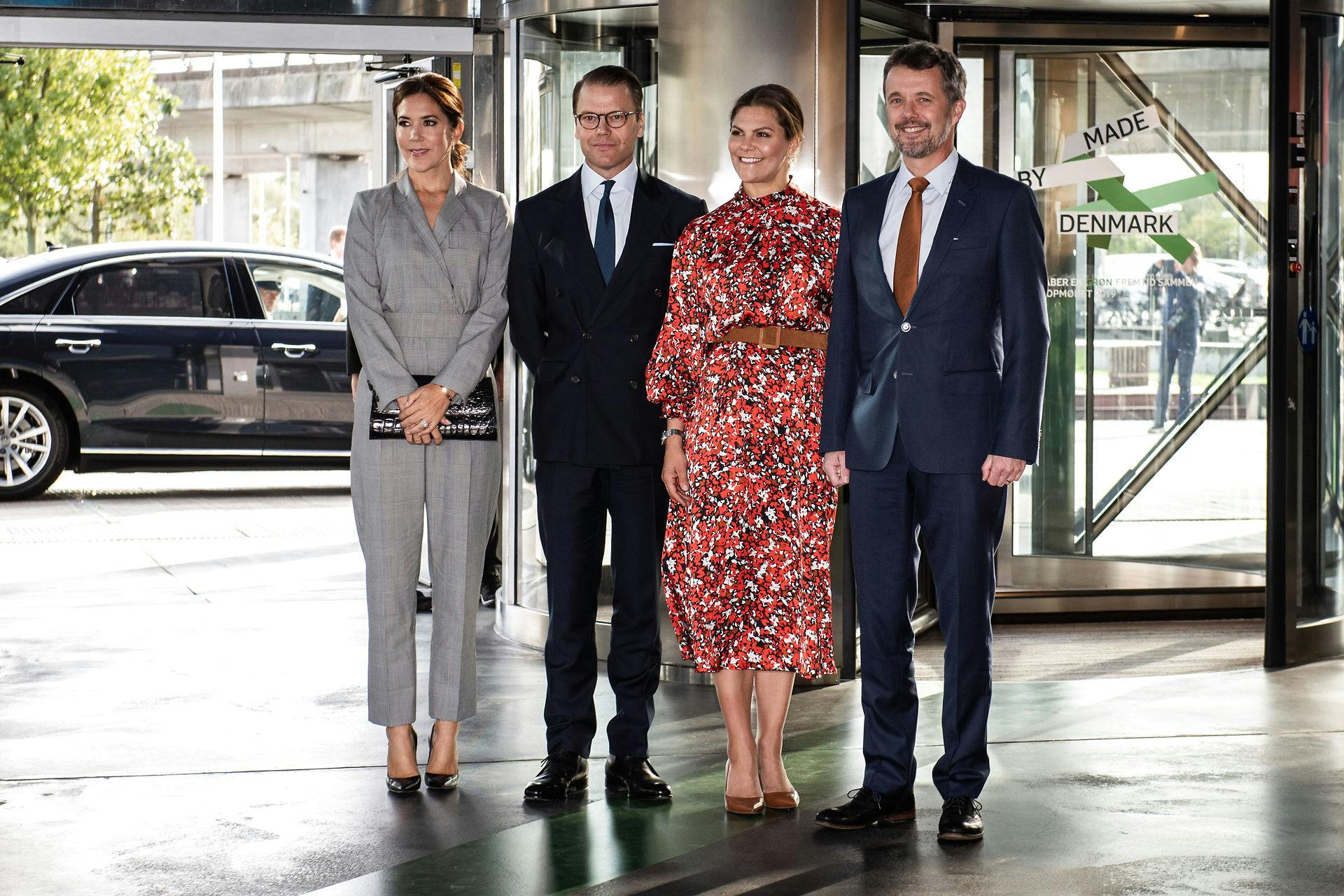 Prins Daniel og kronprinsesse Victoria sammen med det danske Kronprinsepar i K'benhavn tilbage i 2019.