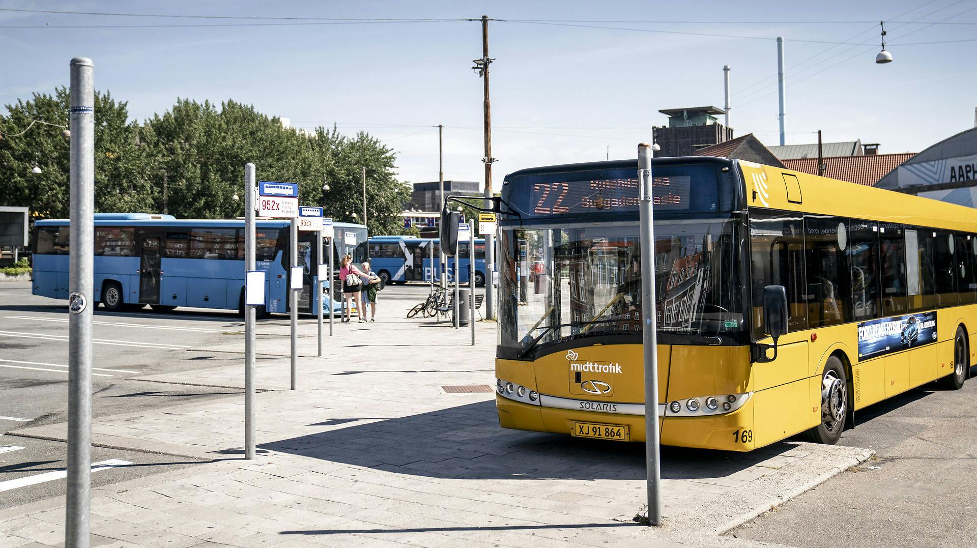 Busser i Aarhus, som her på billedet, skal være gratis. Det mener Lean Milo fra Moderaterne, der foreslår at gøre den offentlige transport i de større danske byer gratis. nbsp;