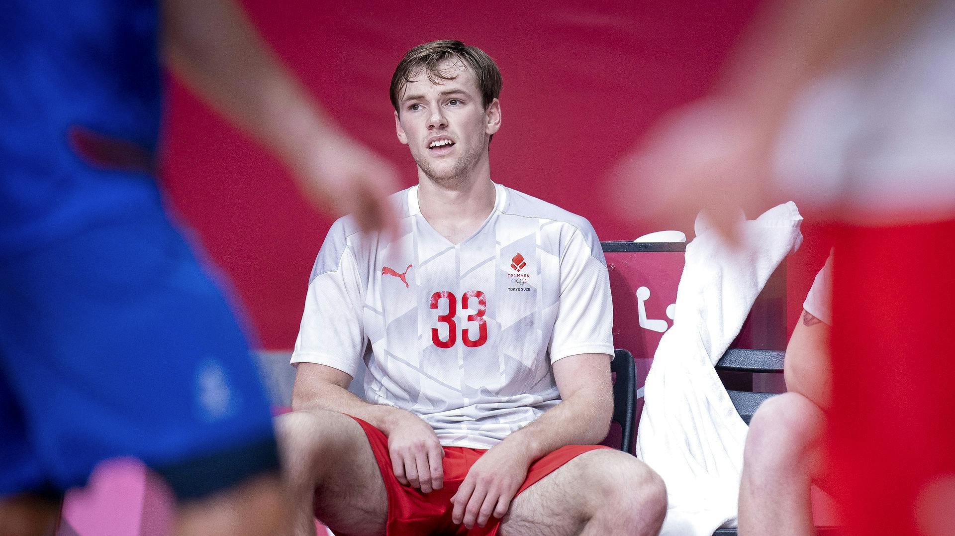 Selv om han på billedet hænger lidt med mulen, så fortæller Mathias Gidsel, at han har det godt efter bruddet. nbsp;