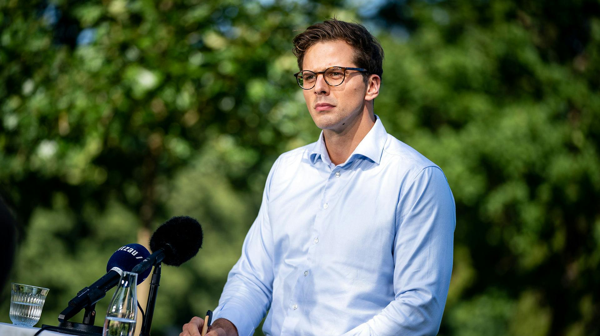 Liberal Alliances leder har ikke opholdt sig i Struer det meste af året, som han ellers har skrevet under på, at han har. 
