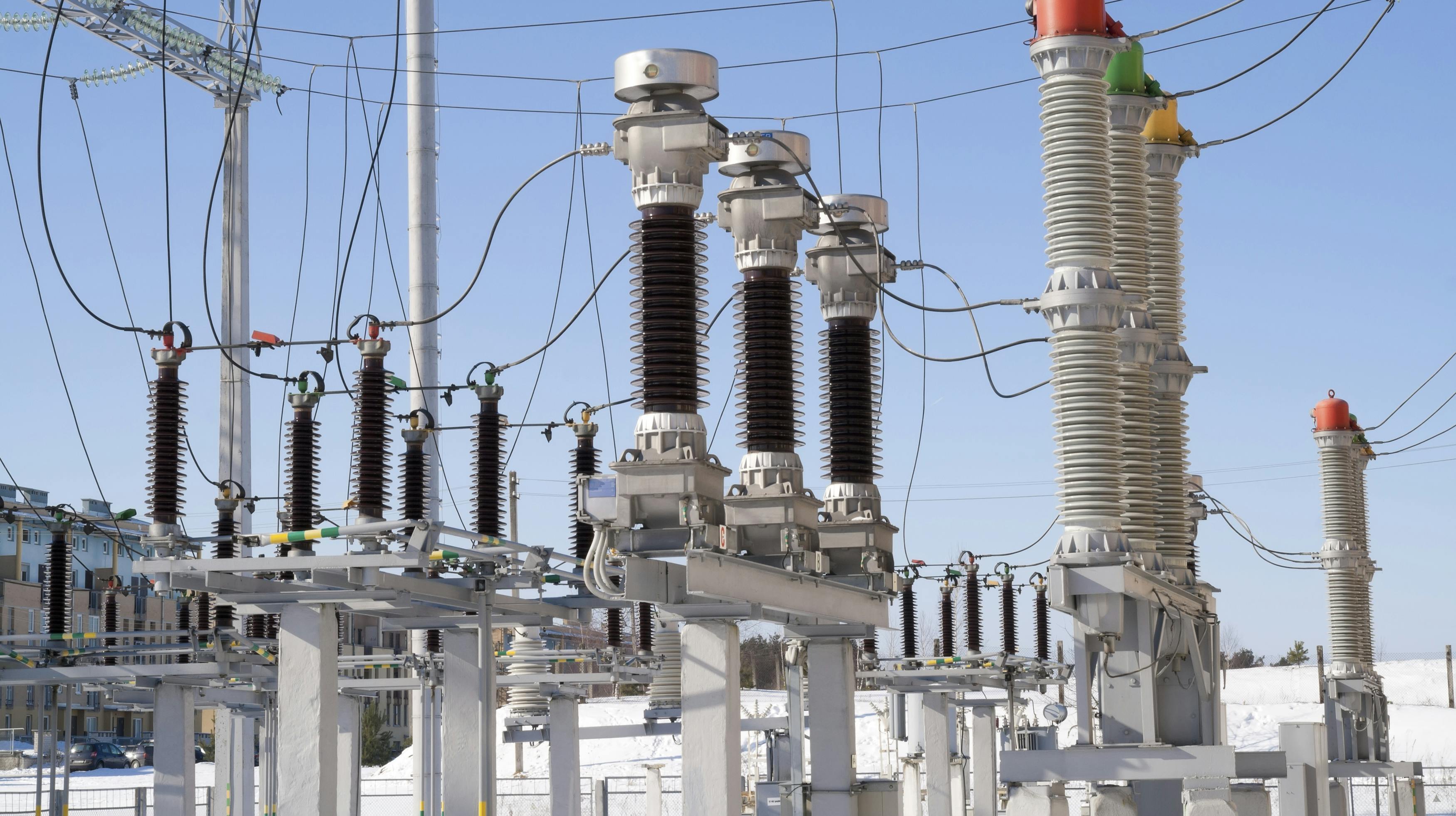 På Bornholm vågner indbyggerne mandag op til et kæmpe strømsvigt. Indtil videre er årsagen ukendt.