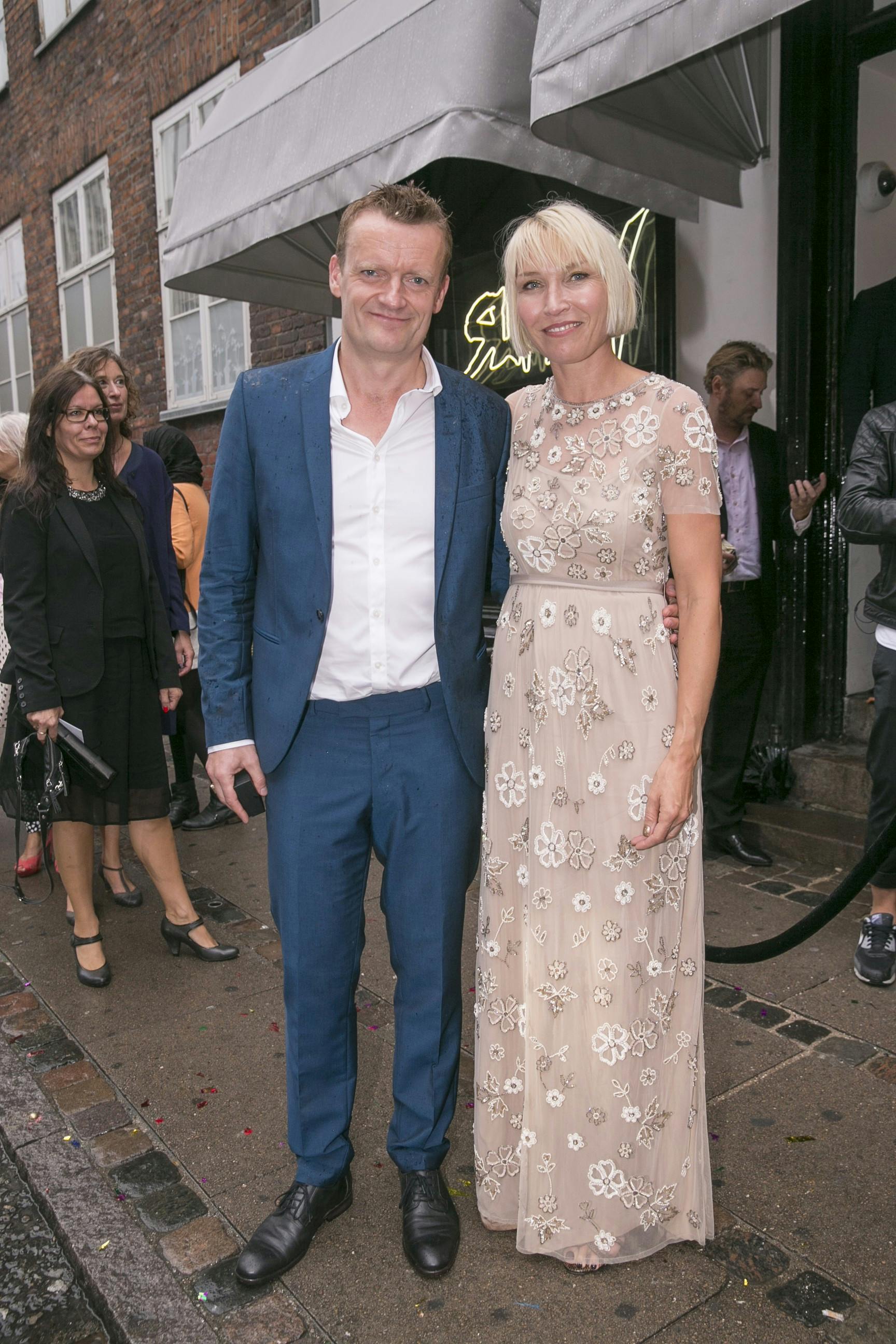 Frank Hvam og hans hustru Anja Farsig er flyttet til Kerikeri i New Zealand, hvor de skal bo sammen med deres to børn i godt et år. 