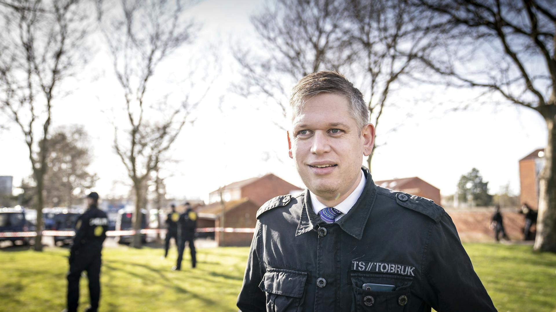 Rasmus Paludan skal endnu engang i retten efter han som vanvidsbilist er blevet tiltalt for at have bragt andre mennesker i fare.