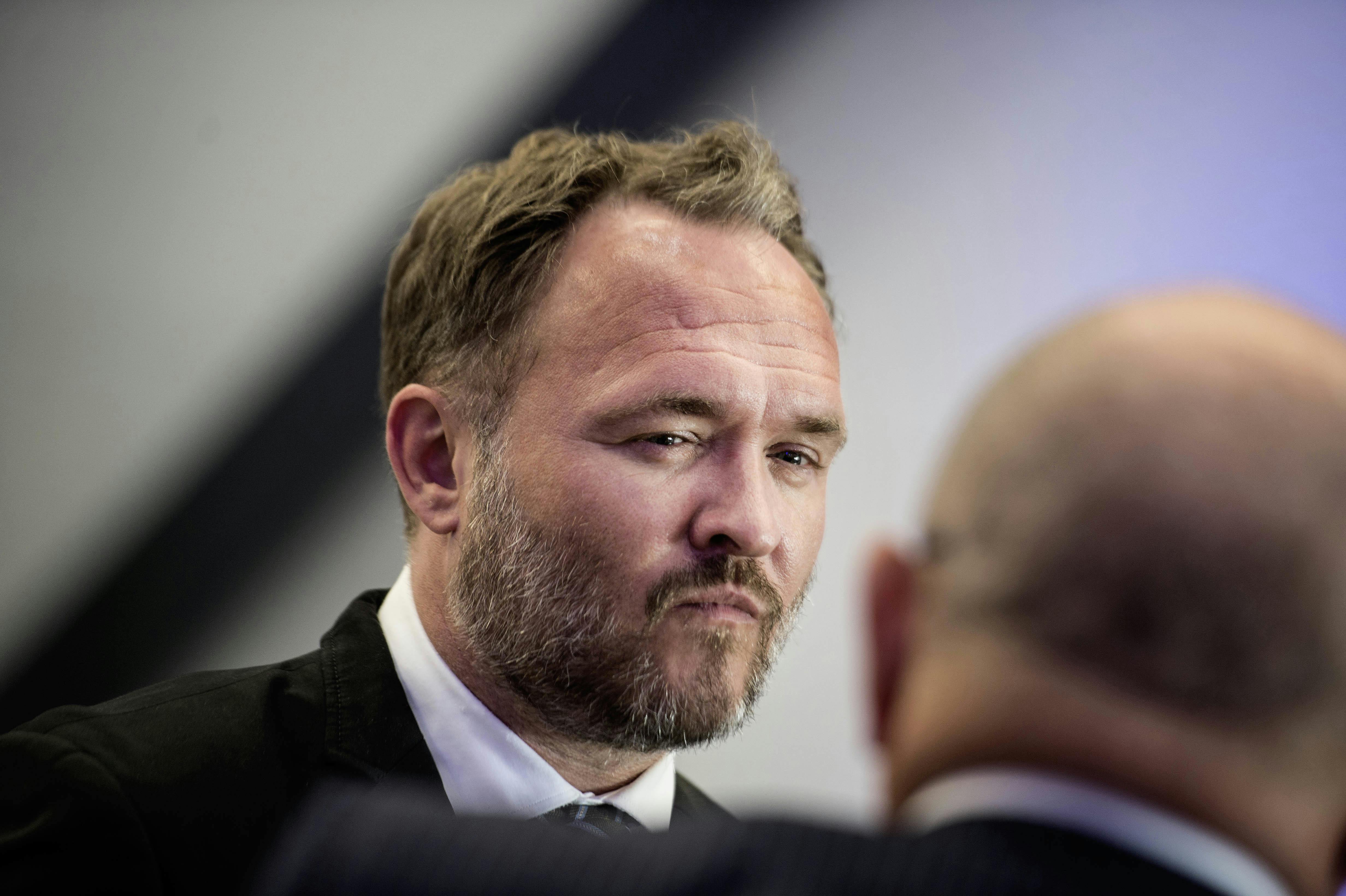 Klima-, energi- og forsyningsminister Dan Jørgensen har godkendt projektet, der konkret består af etableringen af en over 200 kilometer lang jævnstrømsforbindelse mellem Bornholm og Sjælland, samt etableringen af to 400 kV-stationer med omformer