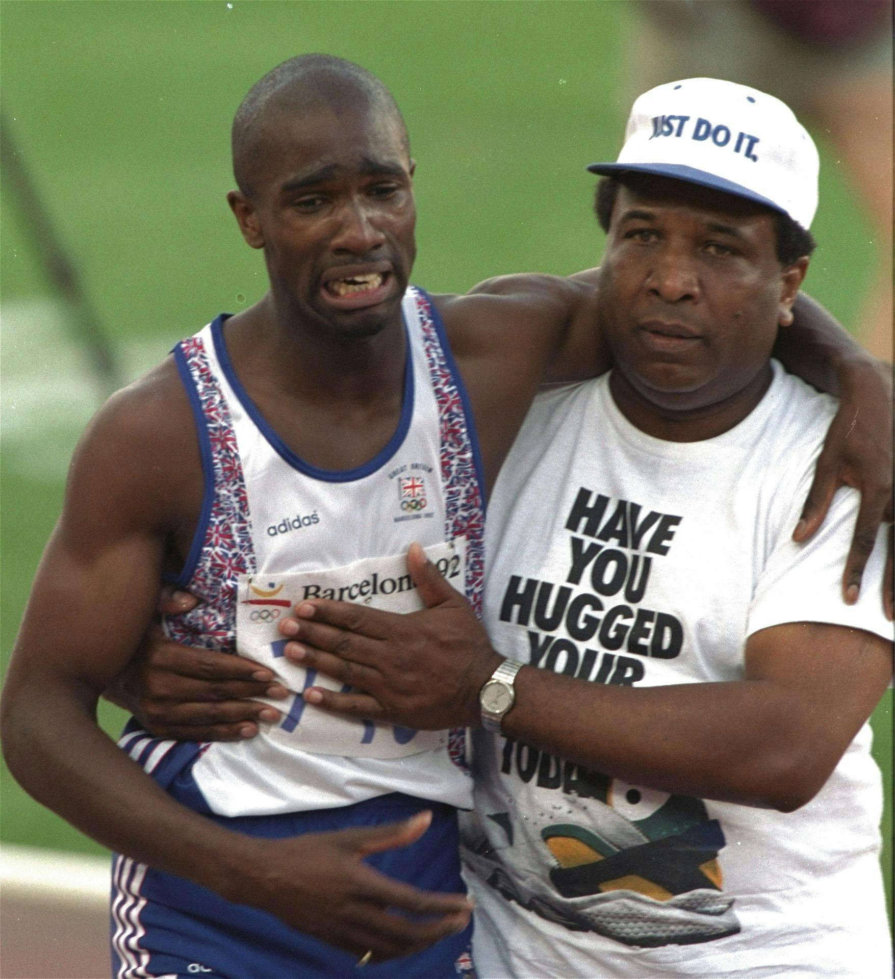 Jim og Derek Redmond krydsede målstregen sammen til OL i 1992.