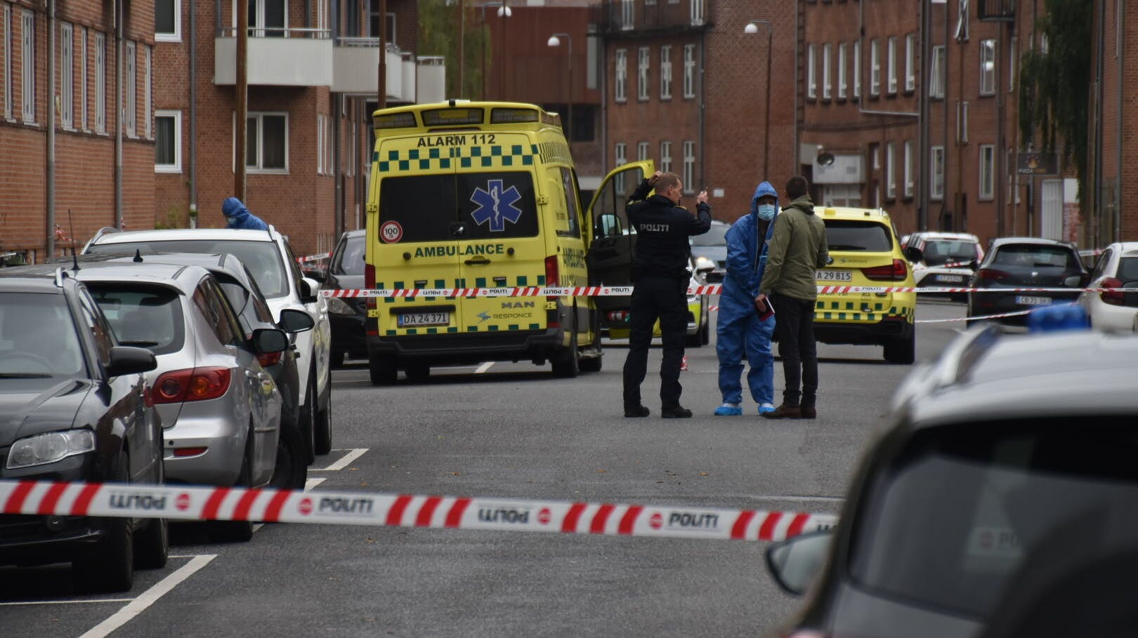 Selvom politiet har lavet anholdelser i sagen, efterforskes drabet fortsat intensivt.