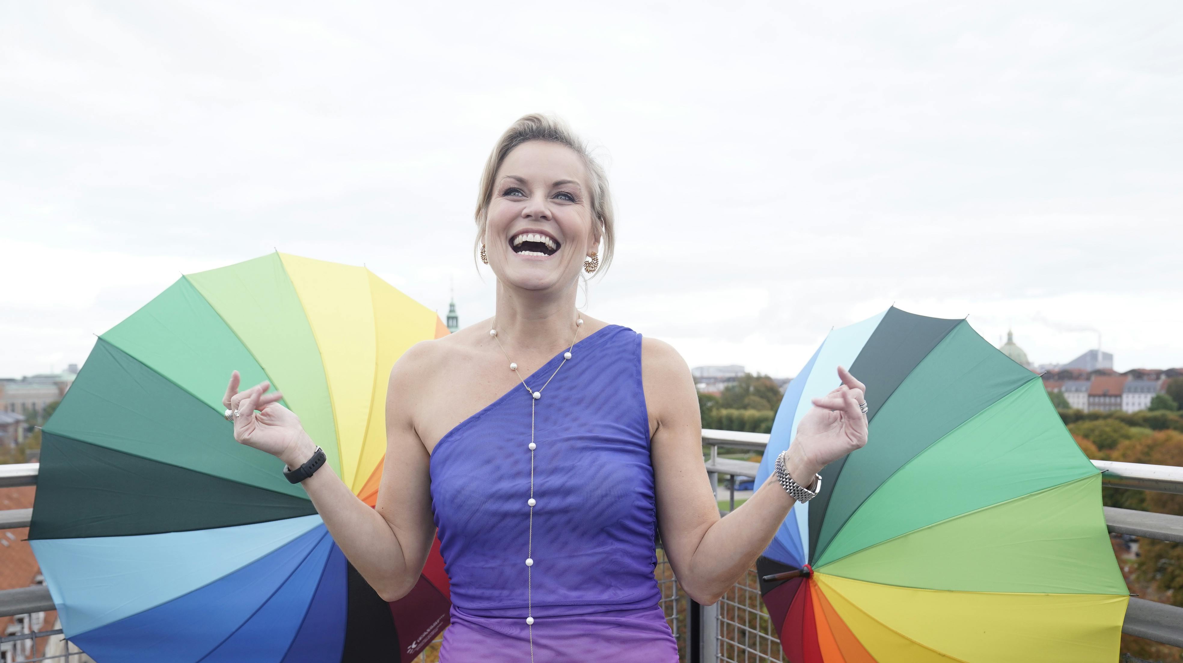 Cecilie Hother er klar til regndans på TikTok.