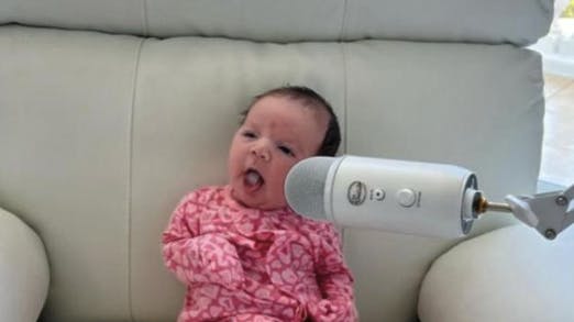 En mor får voldsom hug for dette billede.