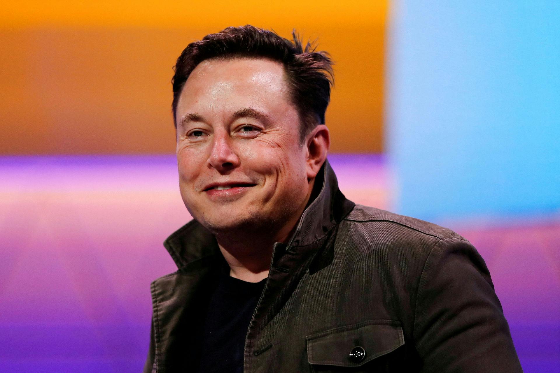 Helt humorforladt er Elon Musk bestemt ikke. Nu vil han sælge parfume.