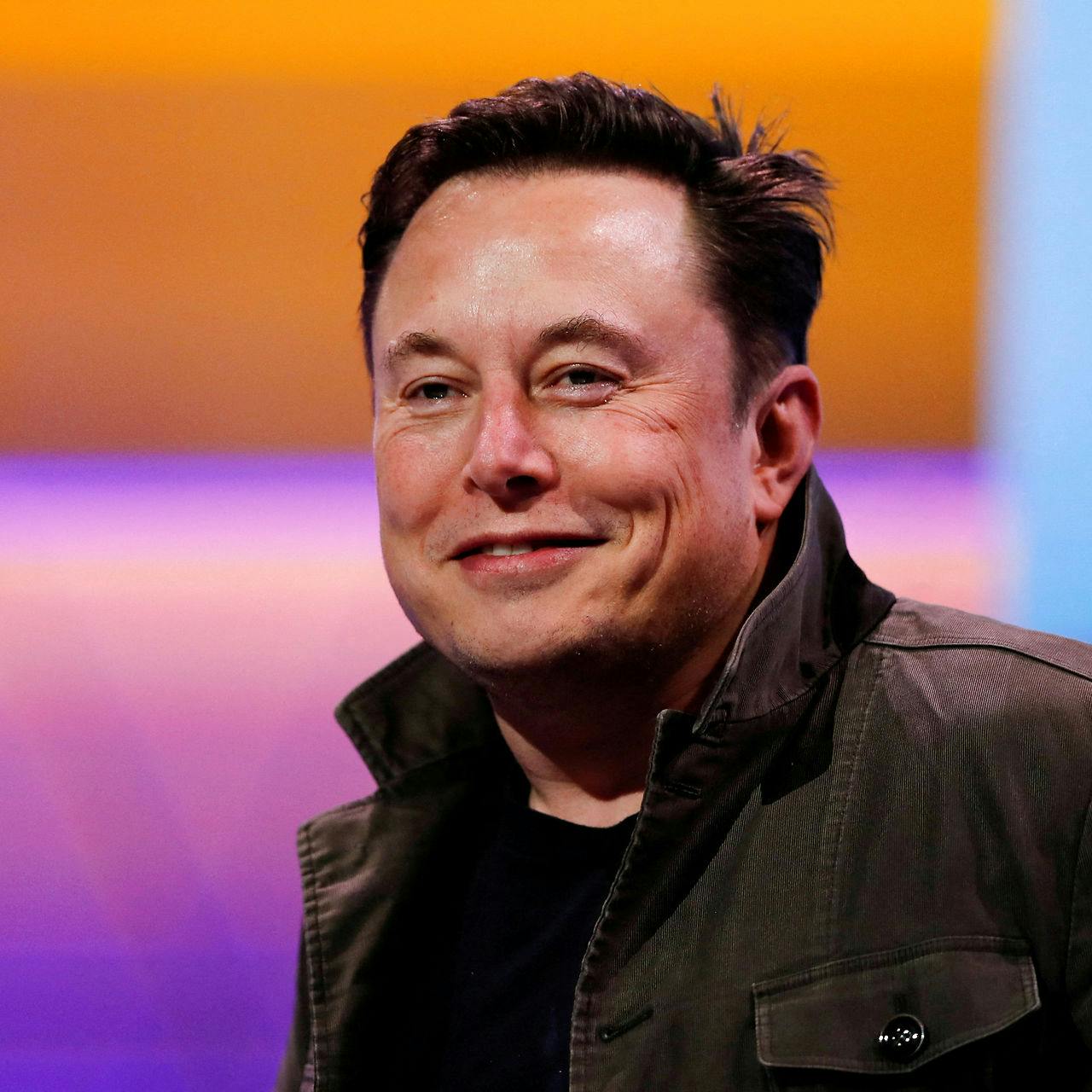Helt humorforladt er Elon Musk bestemt ikke. Nu vil han sælge parfume.