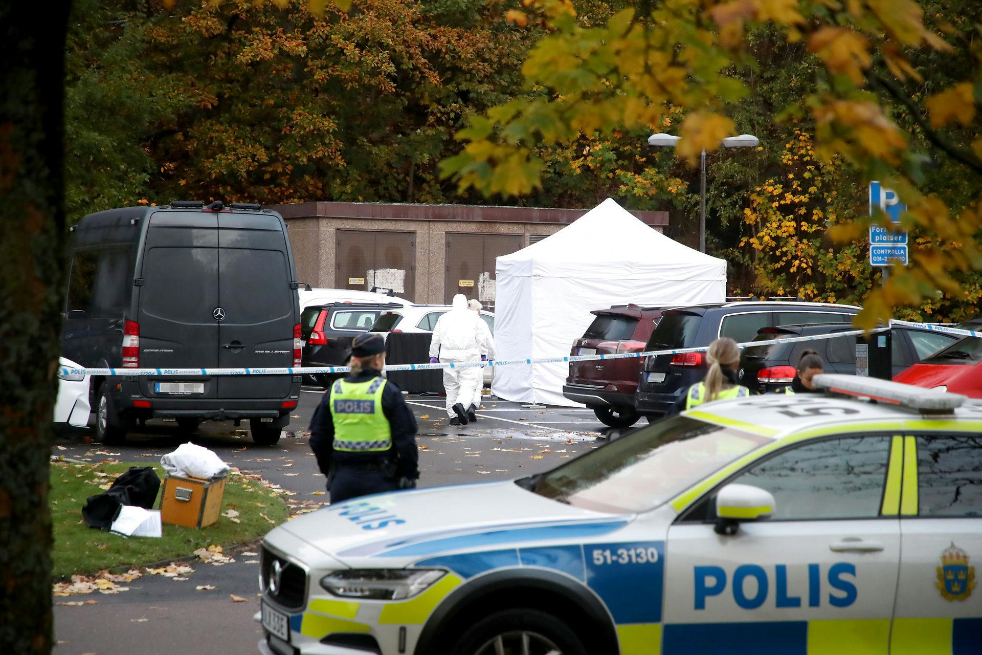 Natten til søndag blev en taxichauffør skudt og dræb i Göteborg i Sverige.