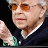 Det er tvivlsomt, om dronning Elizabeth ville se med positive øjne på den beslutning, som hendes søn nu har truffet.
