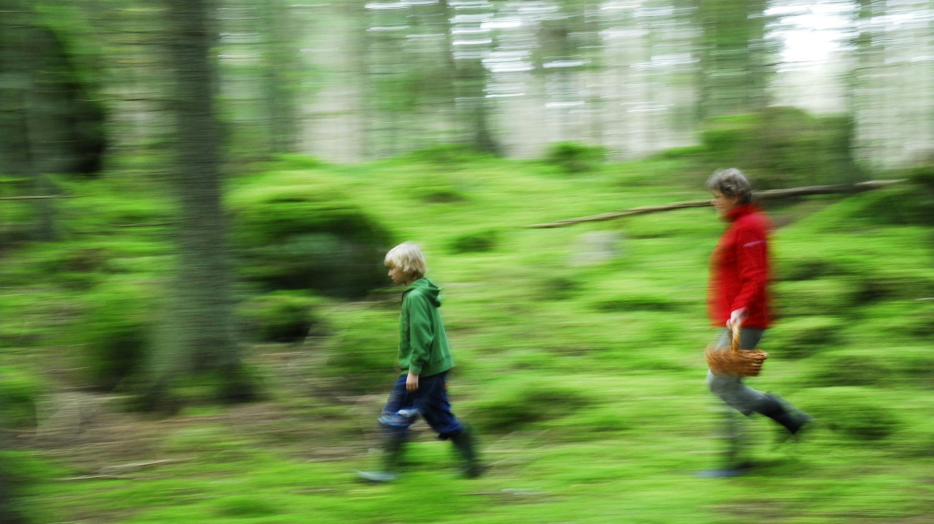 Svampeplukning og jægere med et gevær kan ende som en livsfarlig kombination.