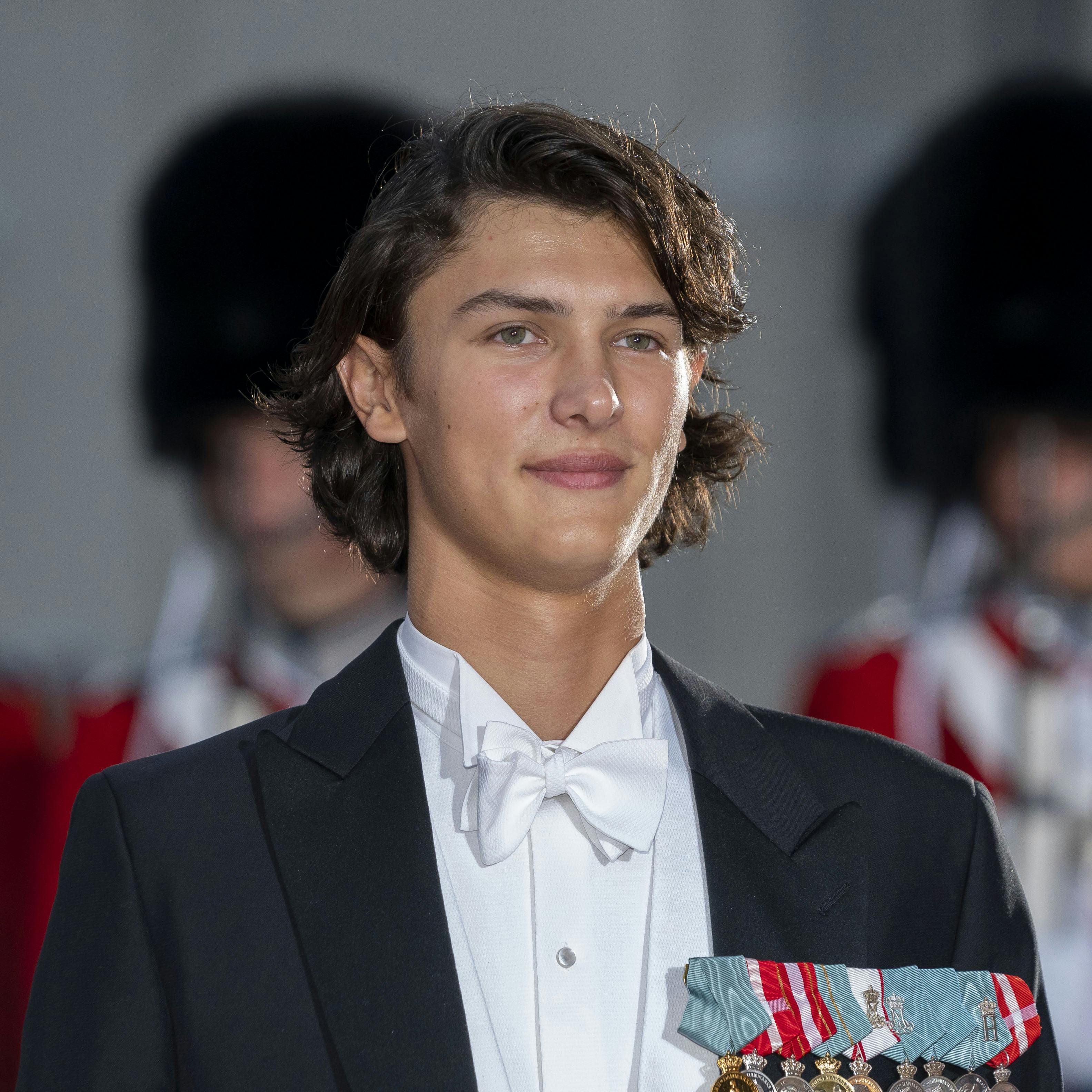 Prins Nikolai er stadig ikke kommet af med sin lejlighed og sænker nu prisen på den endnu en gang.