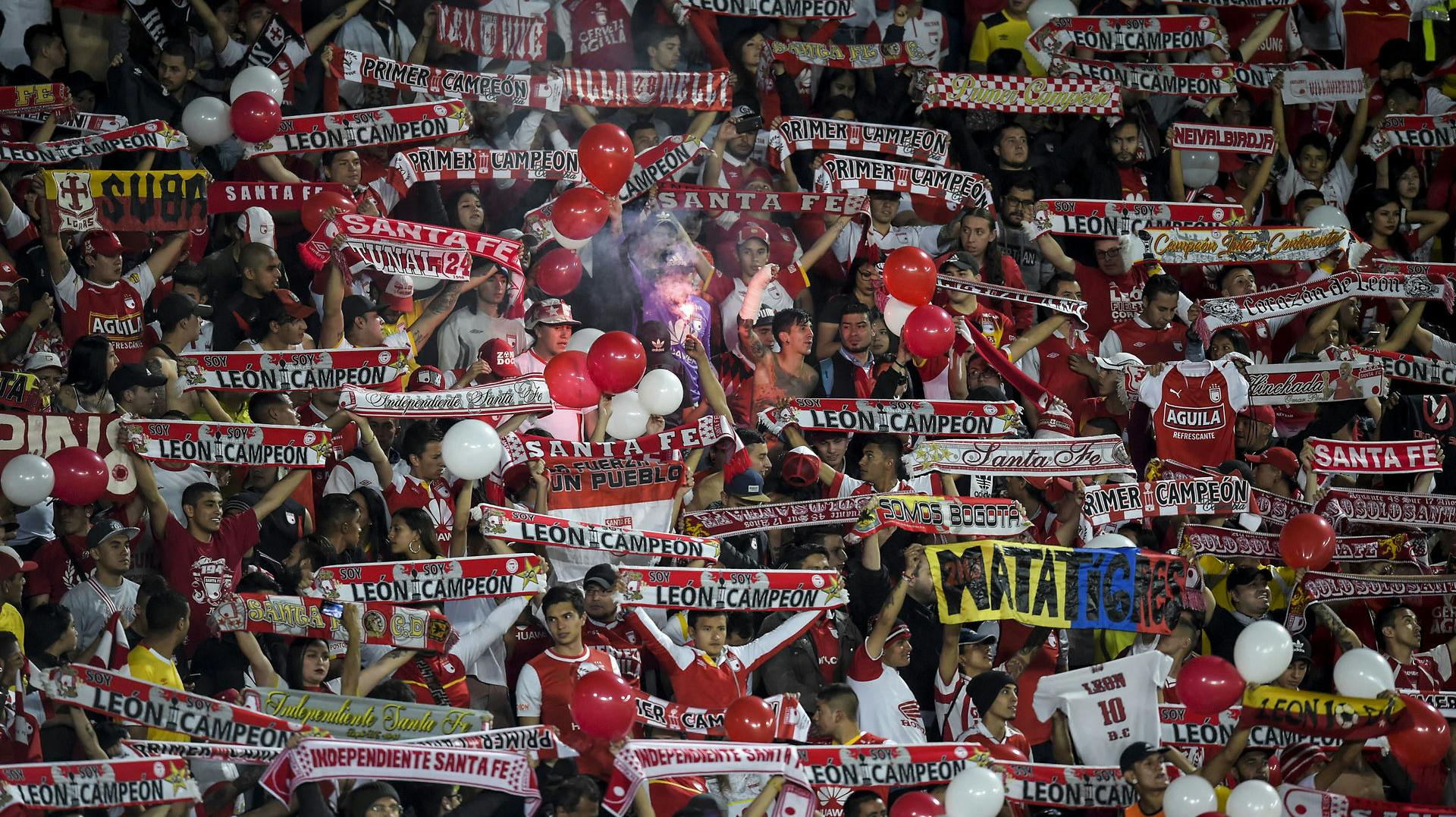 Santa Fes fans kunne se Geisson Perea kunne sjoveren frem.