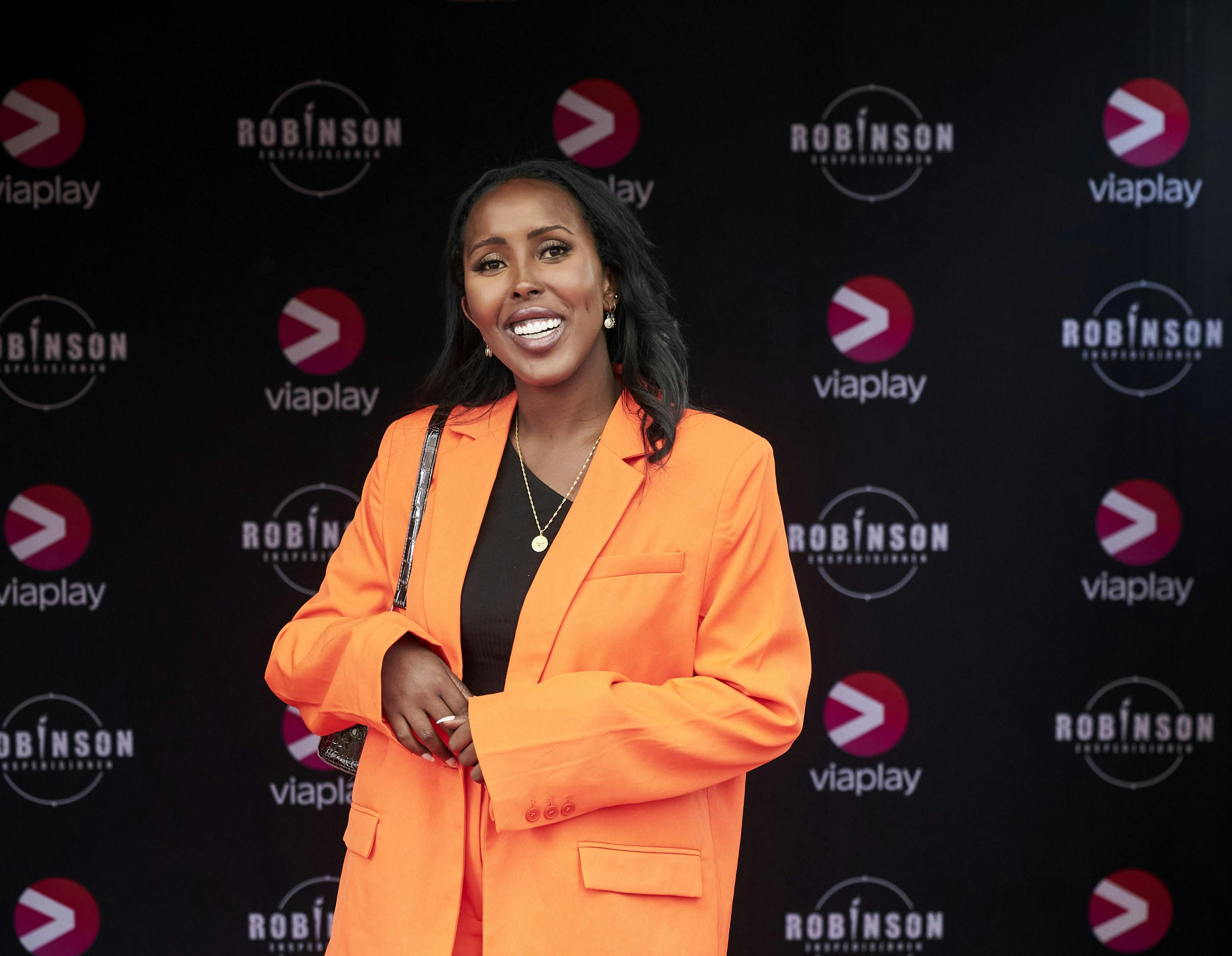 Der er ingen tvivl om, at Mariams styrt efterlader hende i voldsom smerte.
