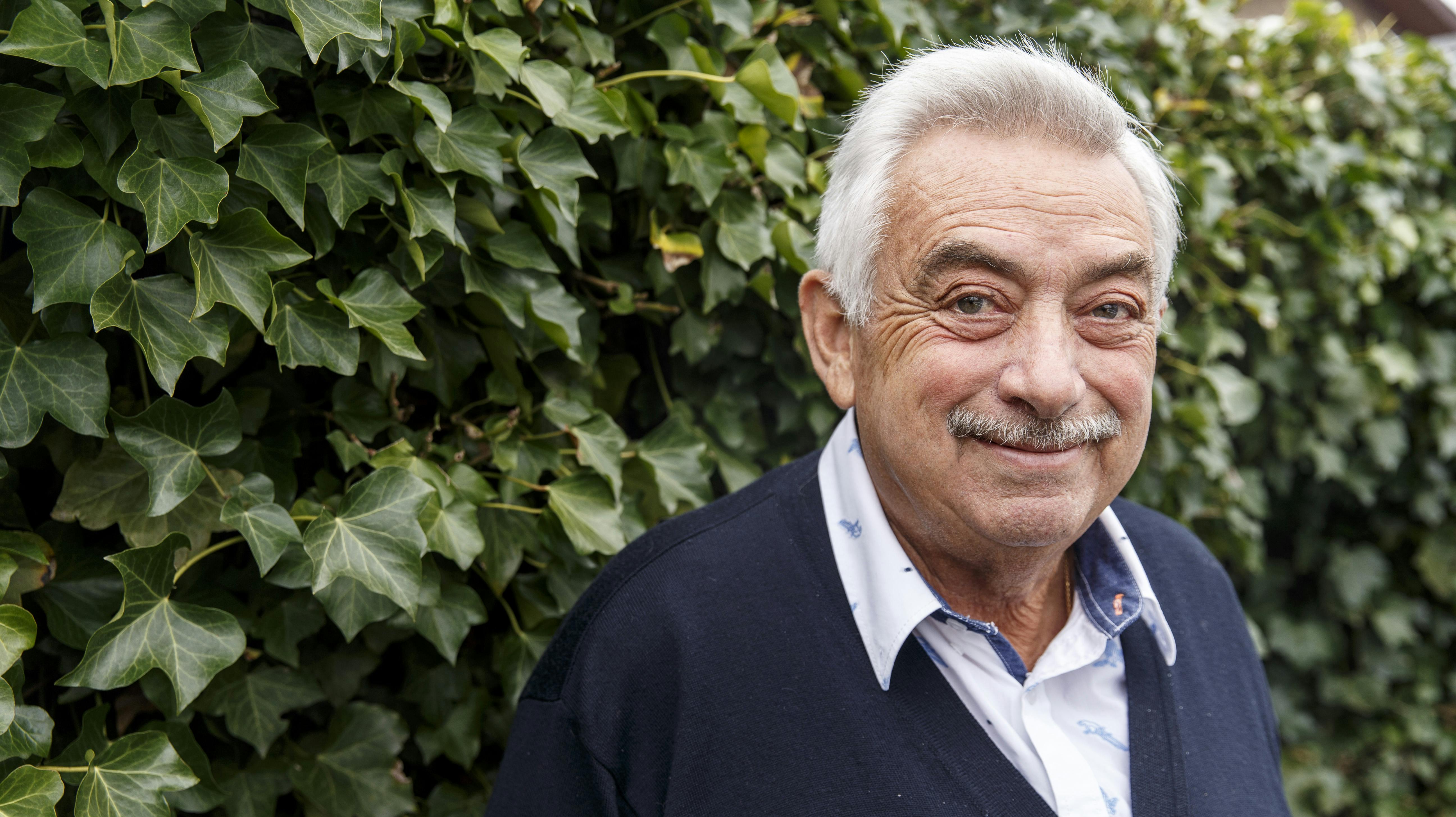 Johnny Reimar nærmer sig de 80 år, men optræder stadig med sine numre. Dog er der ingen planer om at udgive ny musik. 