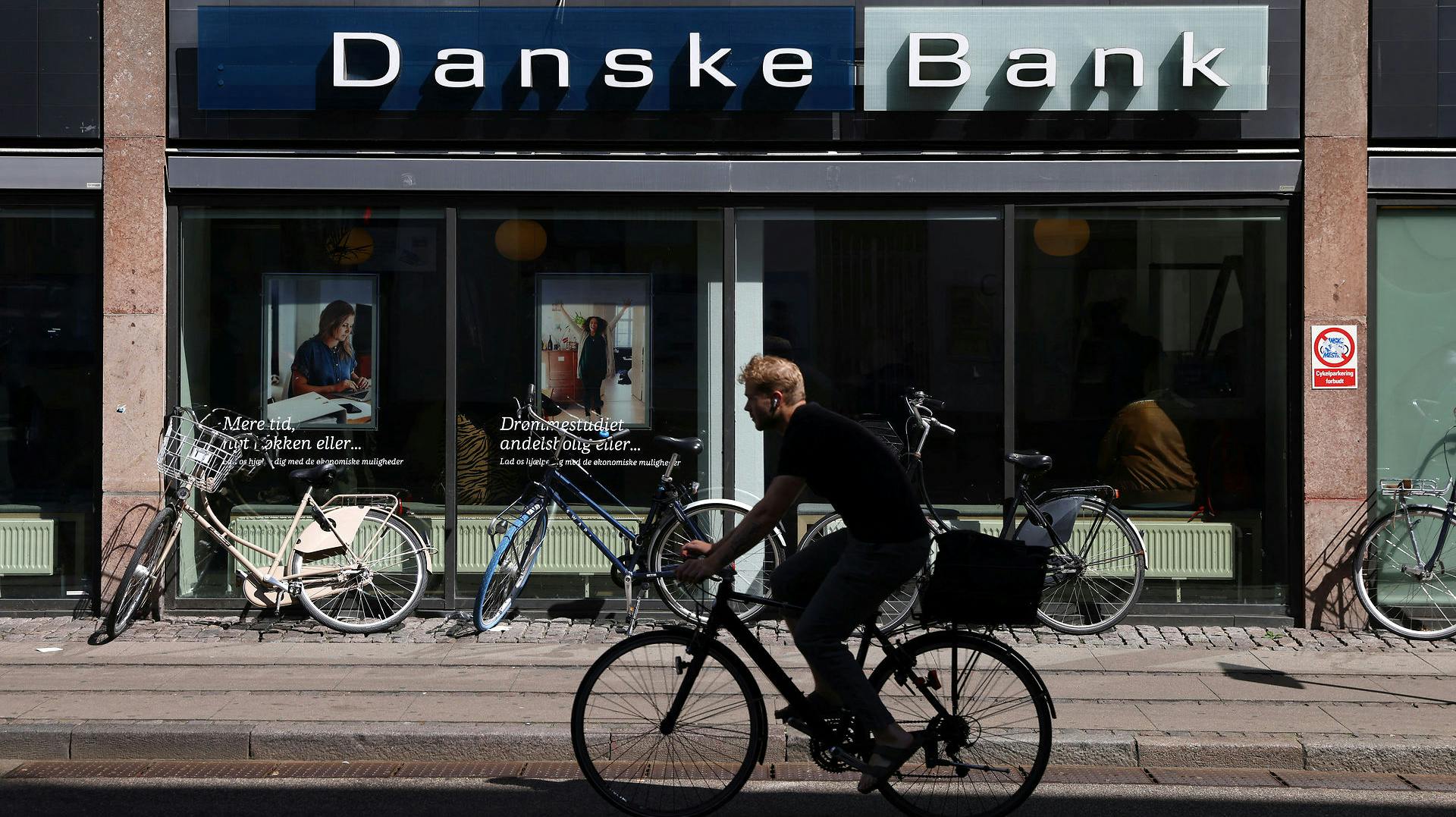 Danske Bank fyrer igen.