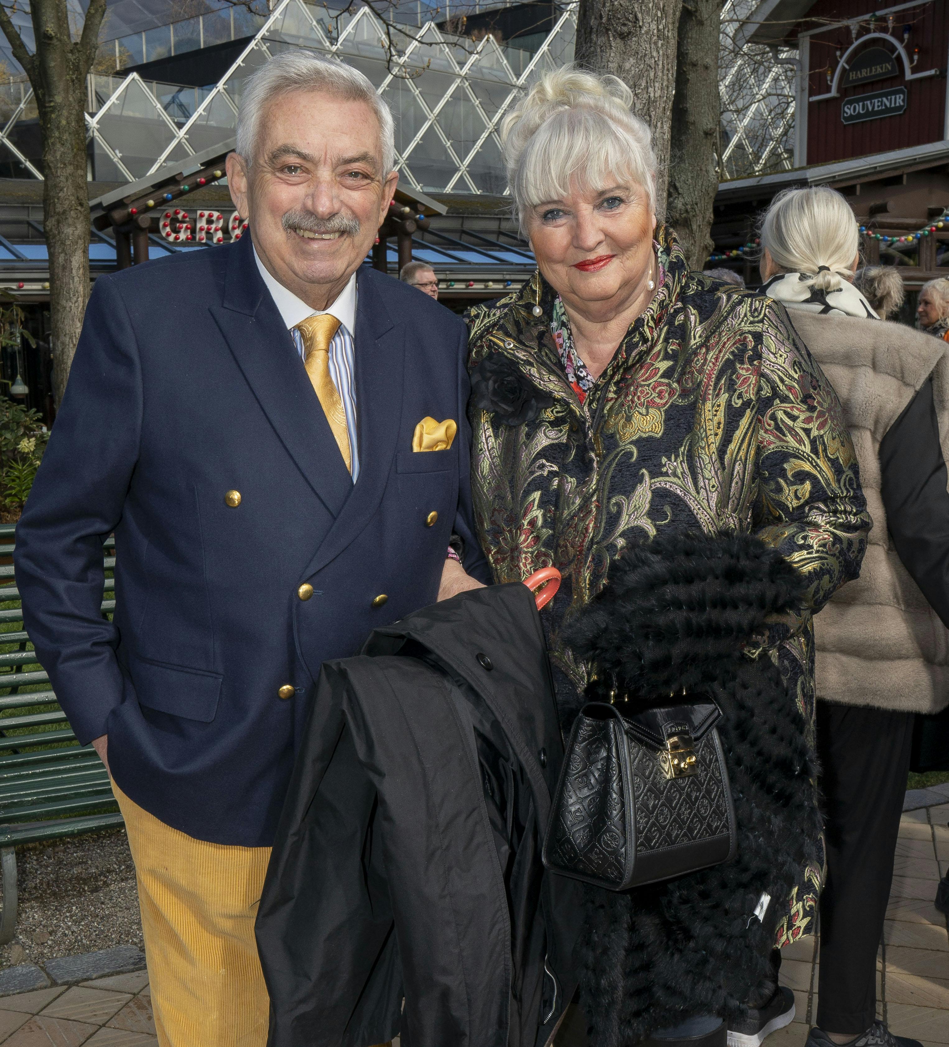 Johnny Reimar og Annie Reimar kunne i 2017 fejre guldbryllup. Her ses de ved Tivolis åbning den 8. april i år.