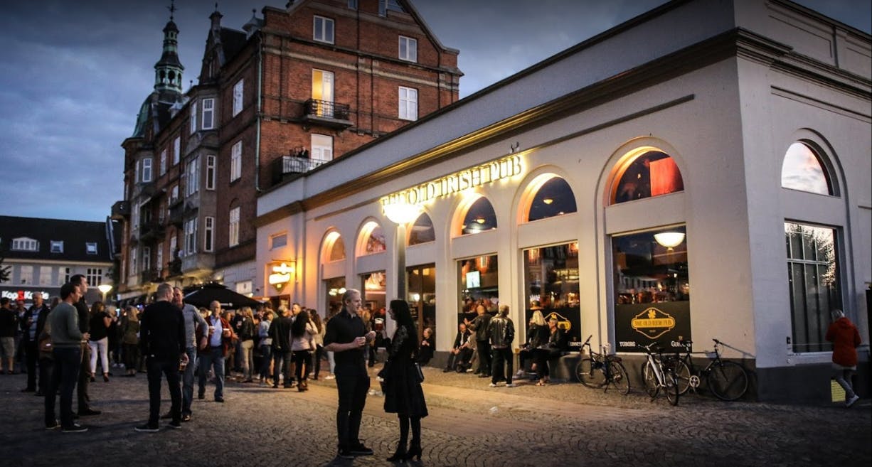 Arkivfoto. Old Irish Pub ligger på Torvet i Hillerød. Det var her politiet samlede den berusede mand op i weekenden&nbsp;