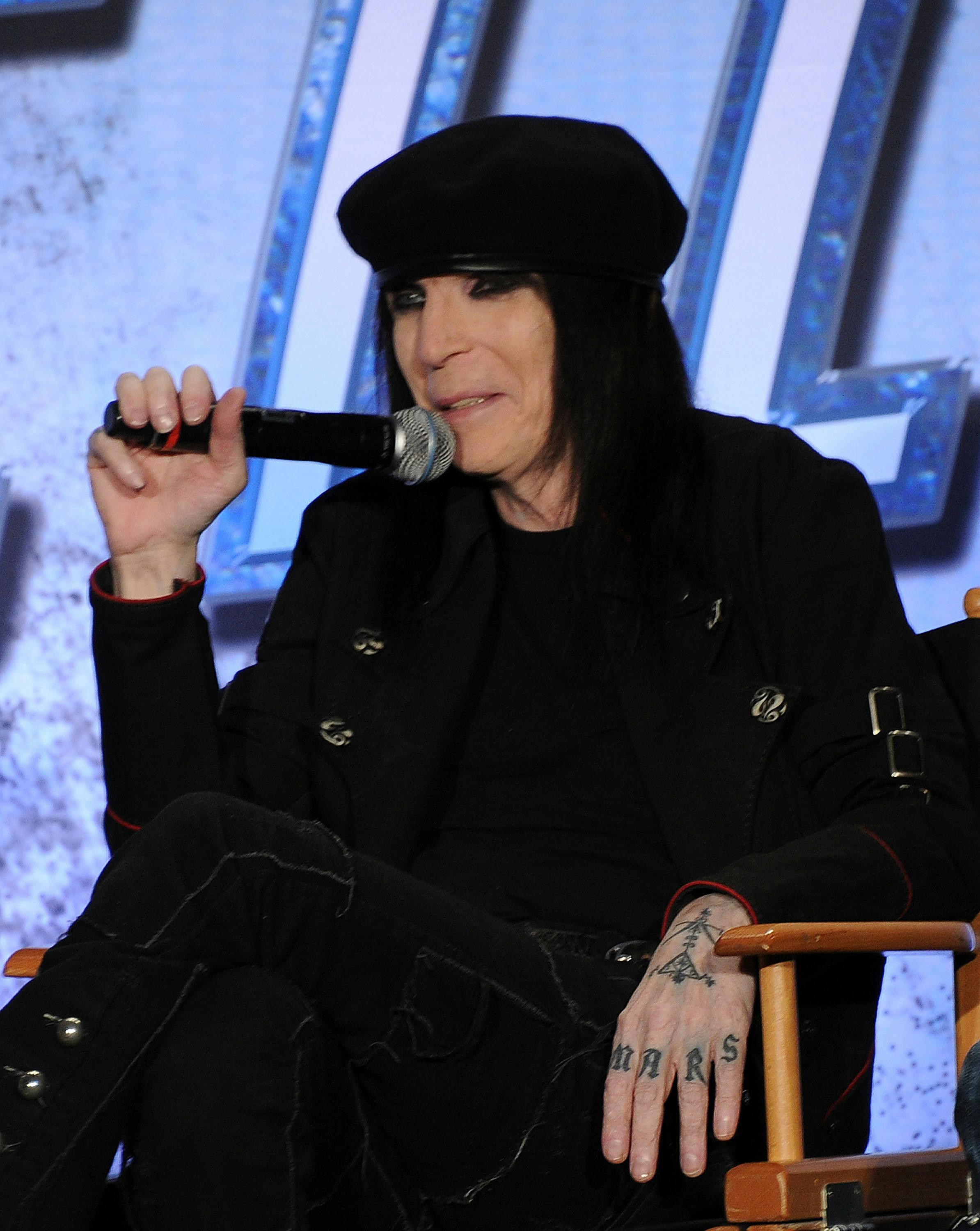 Mick Mars i 2012.