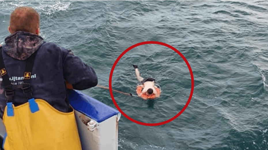 En britisk mand har mod alle odds overlevet at være strandet på åbent hav – iført intet andet end sine underbukser.