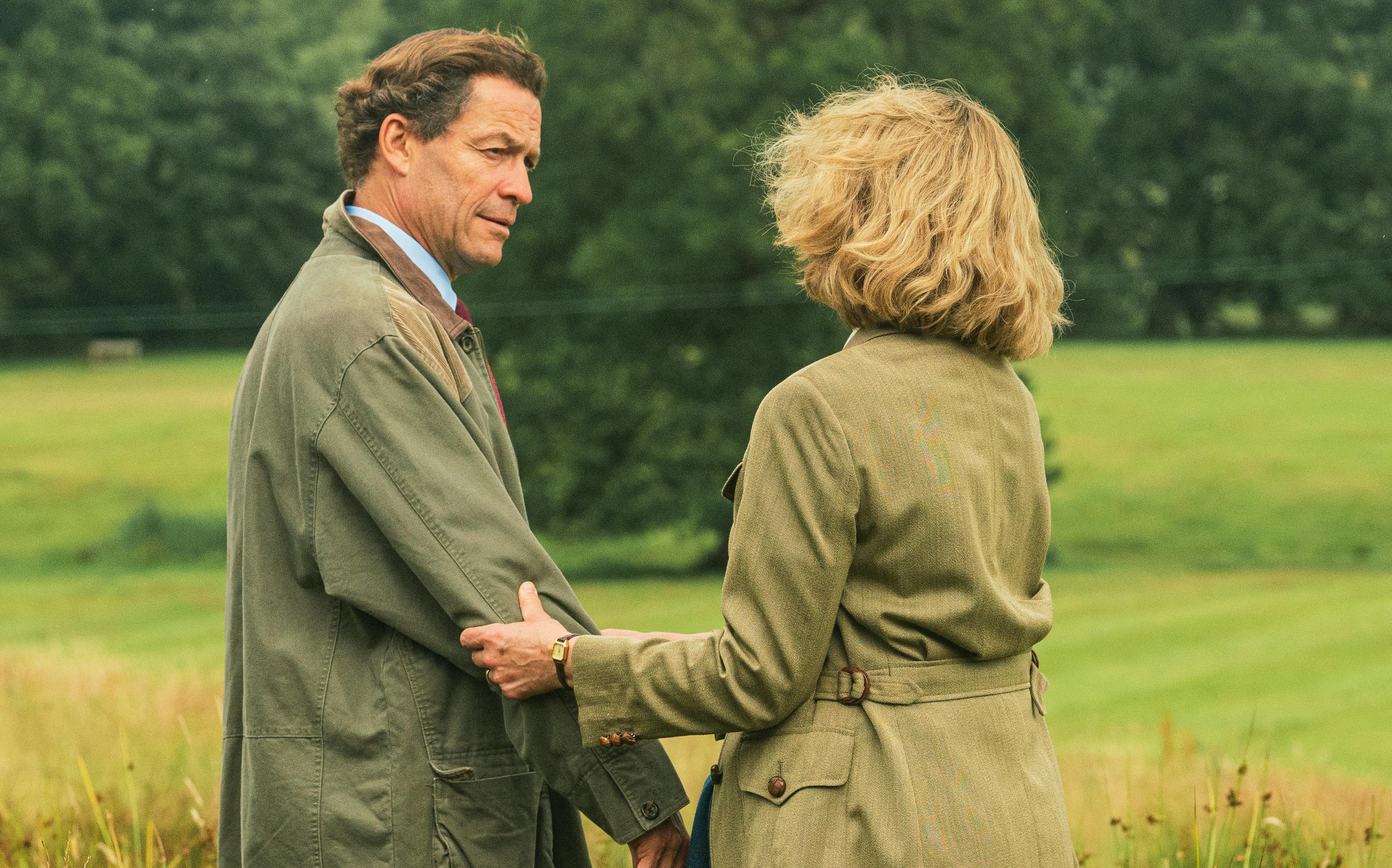 Dominic West og Olivia Williams spiller rollen som prins Charles og Camilla i "The Crown".
