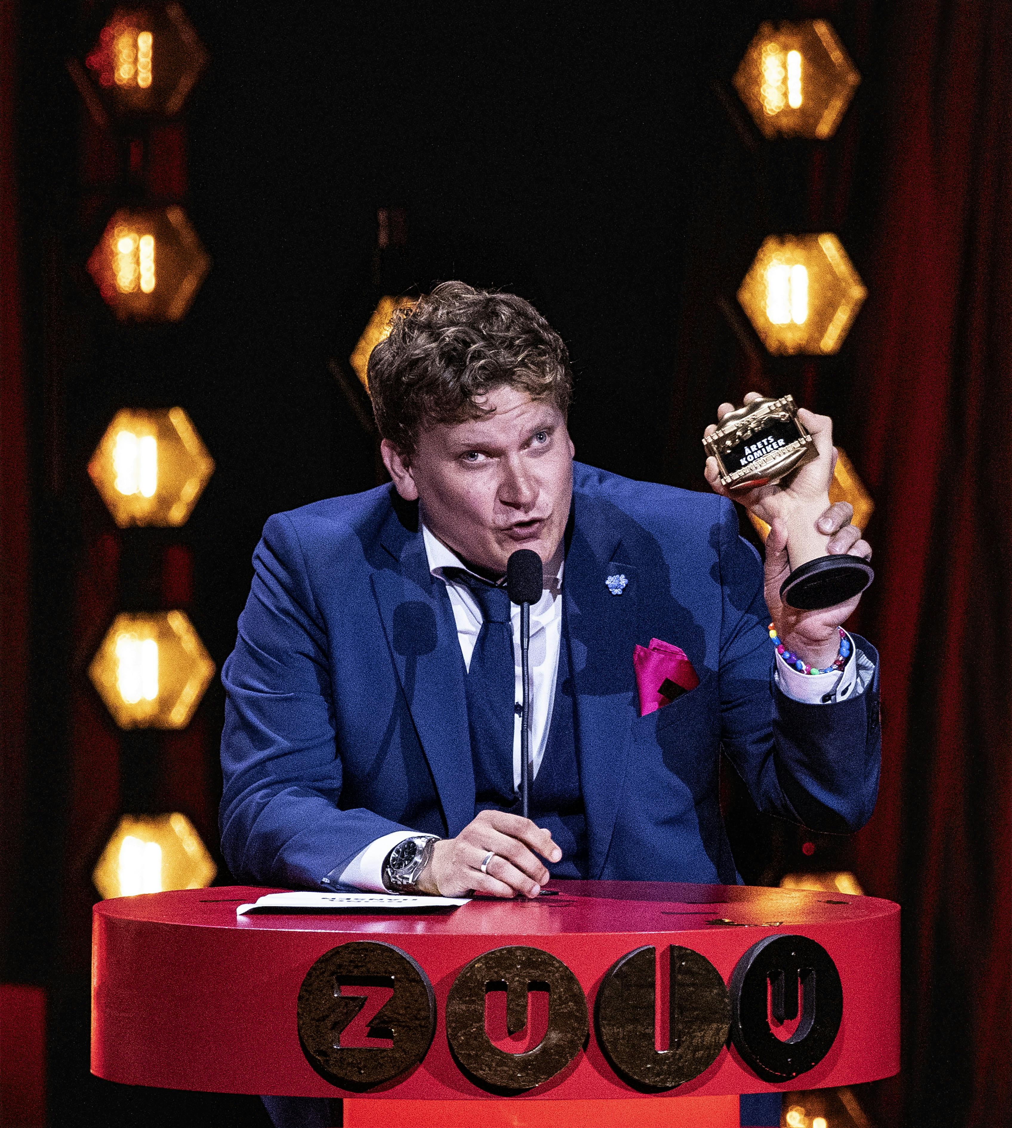 Heino Hansen vandt i 2022 årets komiker ved "ZULU Comedy Galla". Han bliver også den sidste til at vinde prisen.
