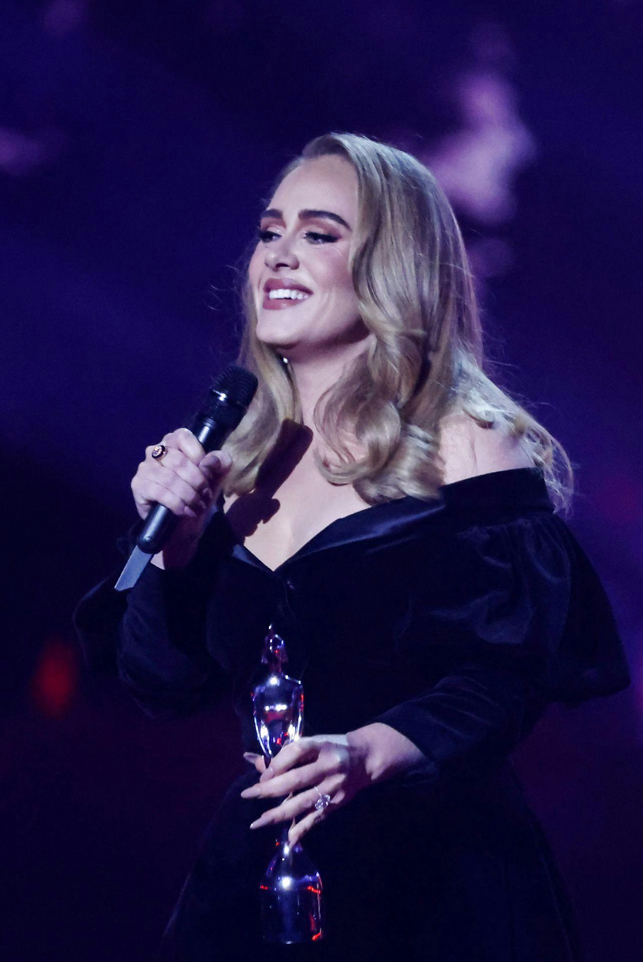 Hvis du gerne vil imponere den britiske sangerinde Adele, så er det bare om at lære at udtale hendes navn korrekt.&nbsp;
