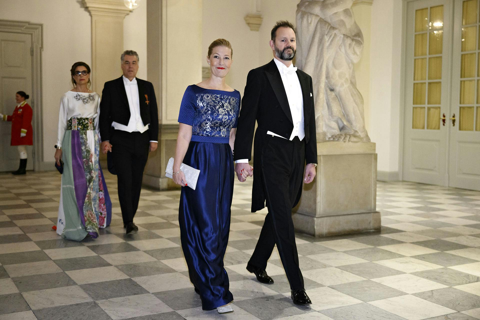 Sofie Carsten Nielsen havde manden Rasmus Dalsgaard med til fejringen af dronningens 50-års regeringsjubilæum tidligere i år.