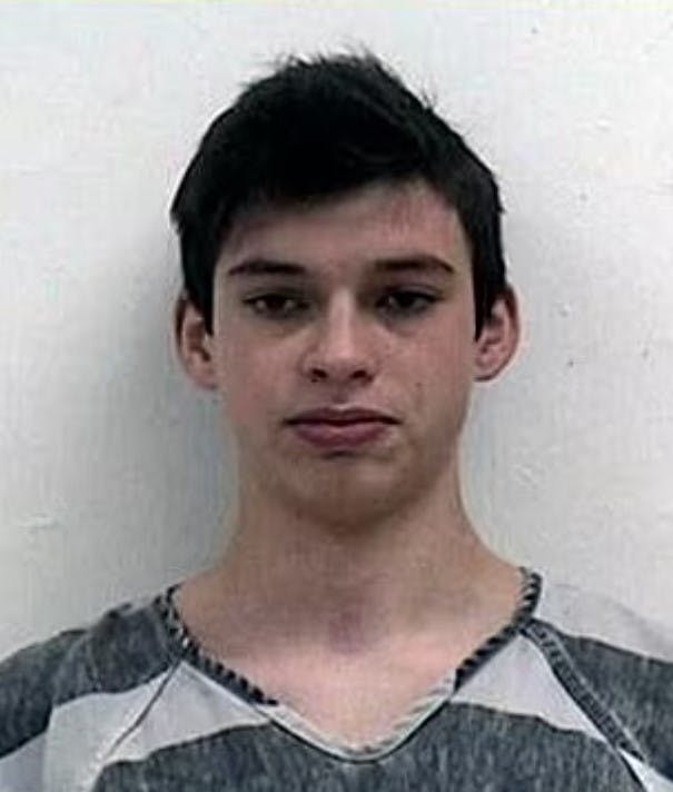 Willard Noble Chaiden Miller sidder på anklagebænken for et brutalt drab på sin spansklærer. Han var 16 år gammel på gerningstidspunktet.