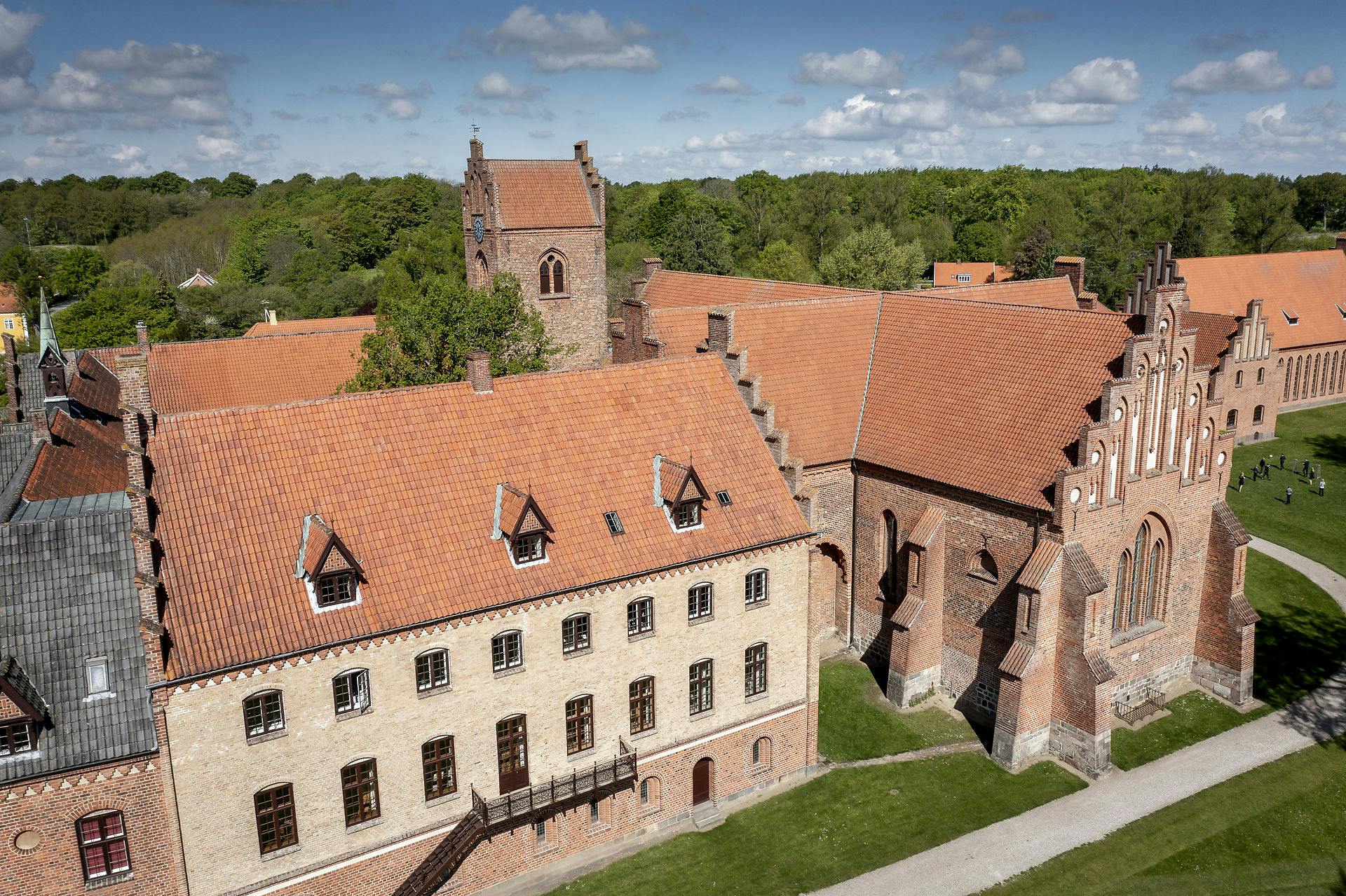 Der har været flere voldsomme sager på Herlufsholm Skole, viser undersøgelse.&nbsp;&nbsp;