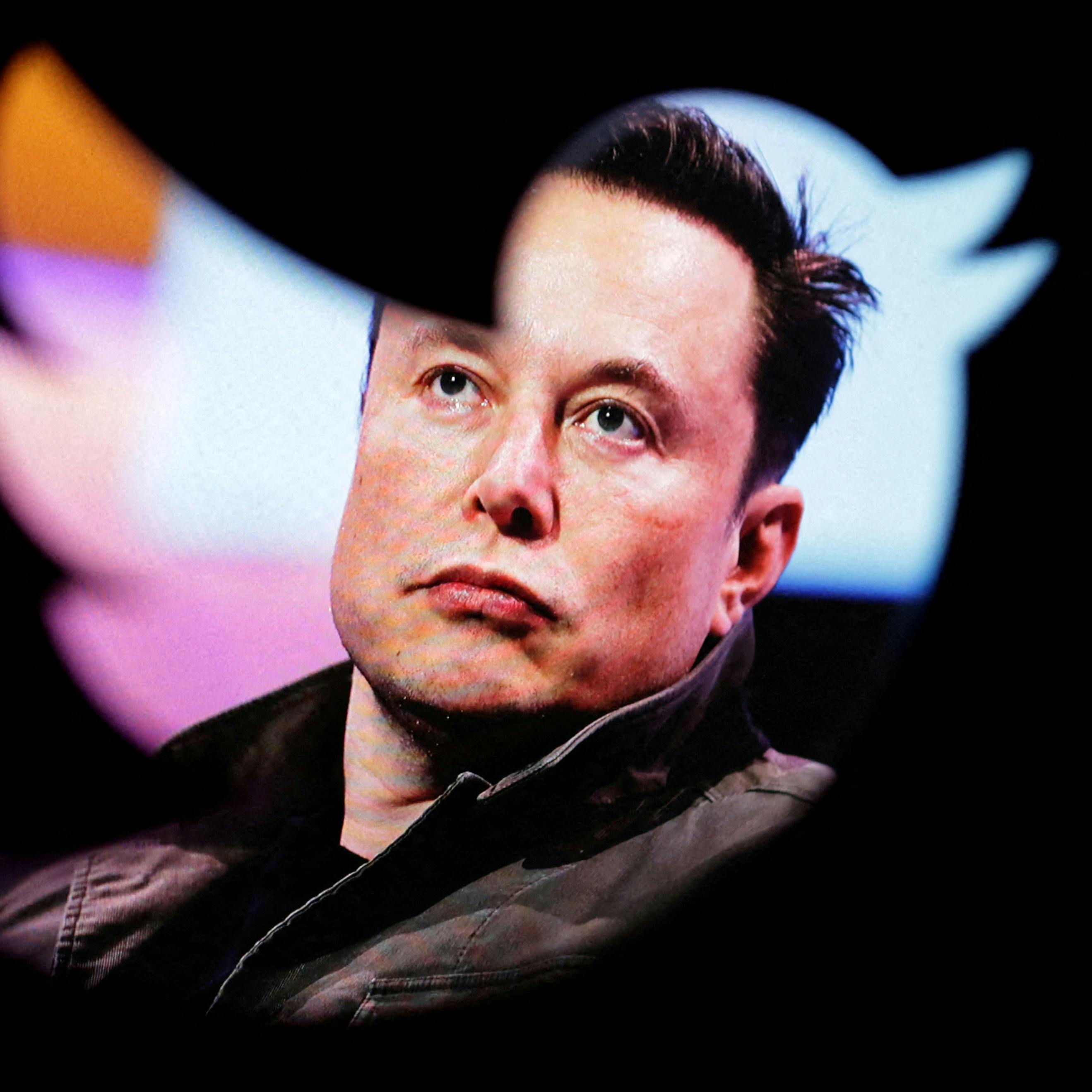 Elon Musk er allerede i gang med store ændringer, efter han købte det sociale medie Twitter. 