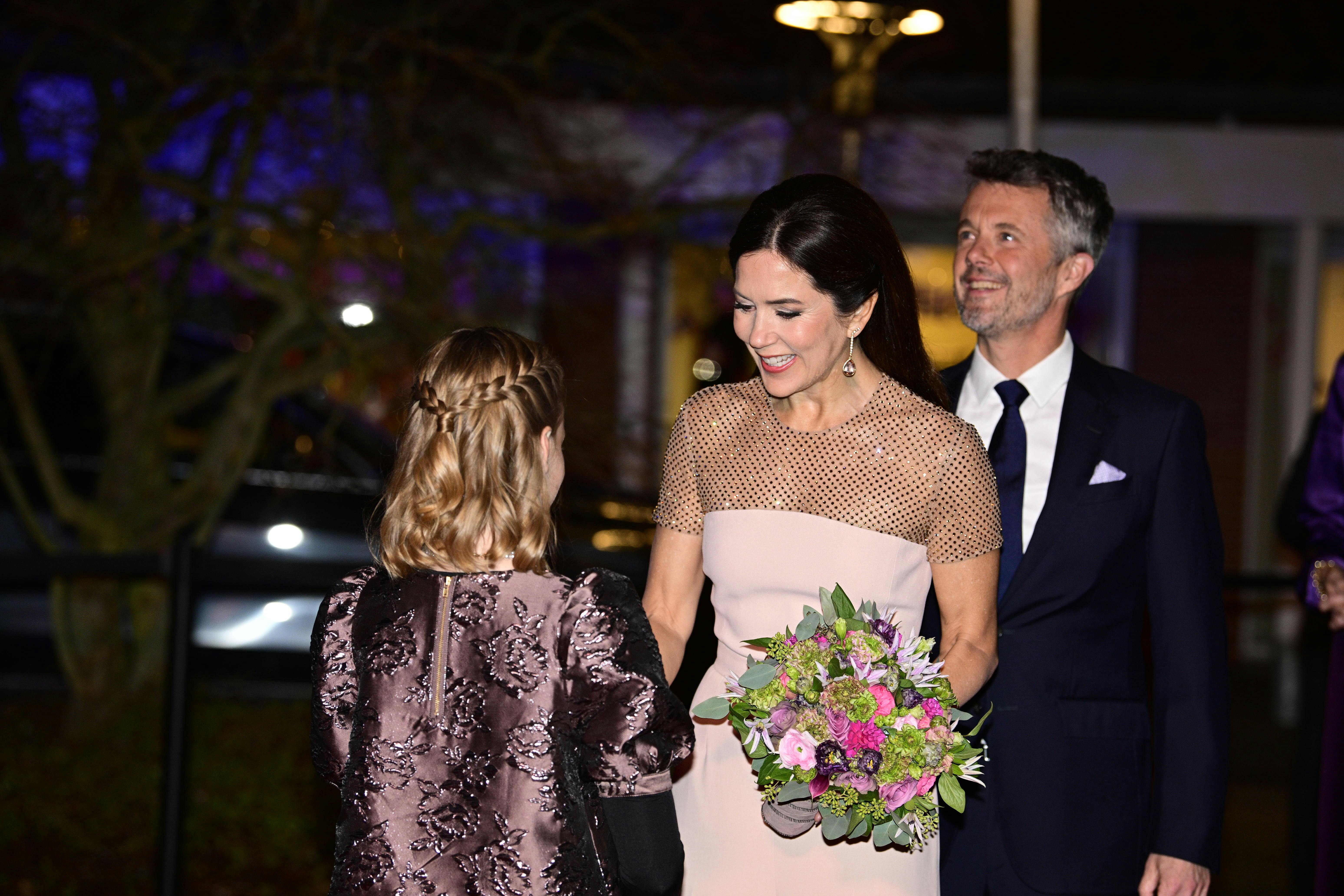 Kronprins Frederik og kronprinsesse Mary strålede på den røde løber til Kronprinsparrets priser.