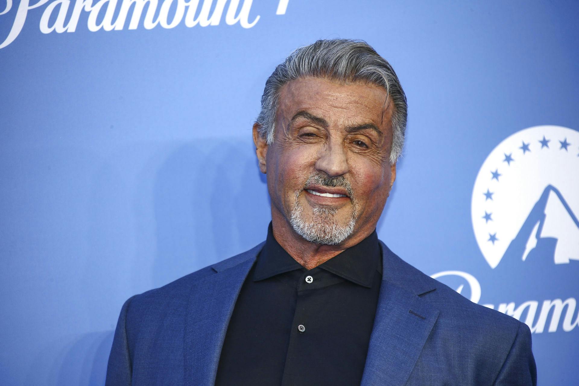 Sylvester Stallone tager skylden for sit kortvarige brud med konen gennem 25 år.