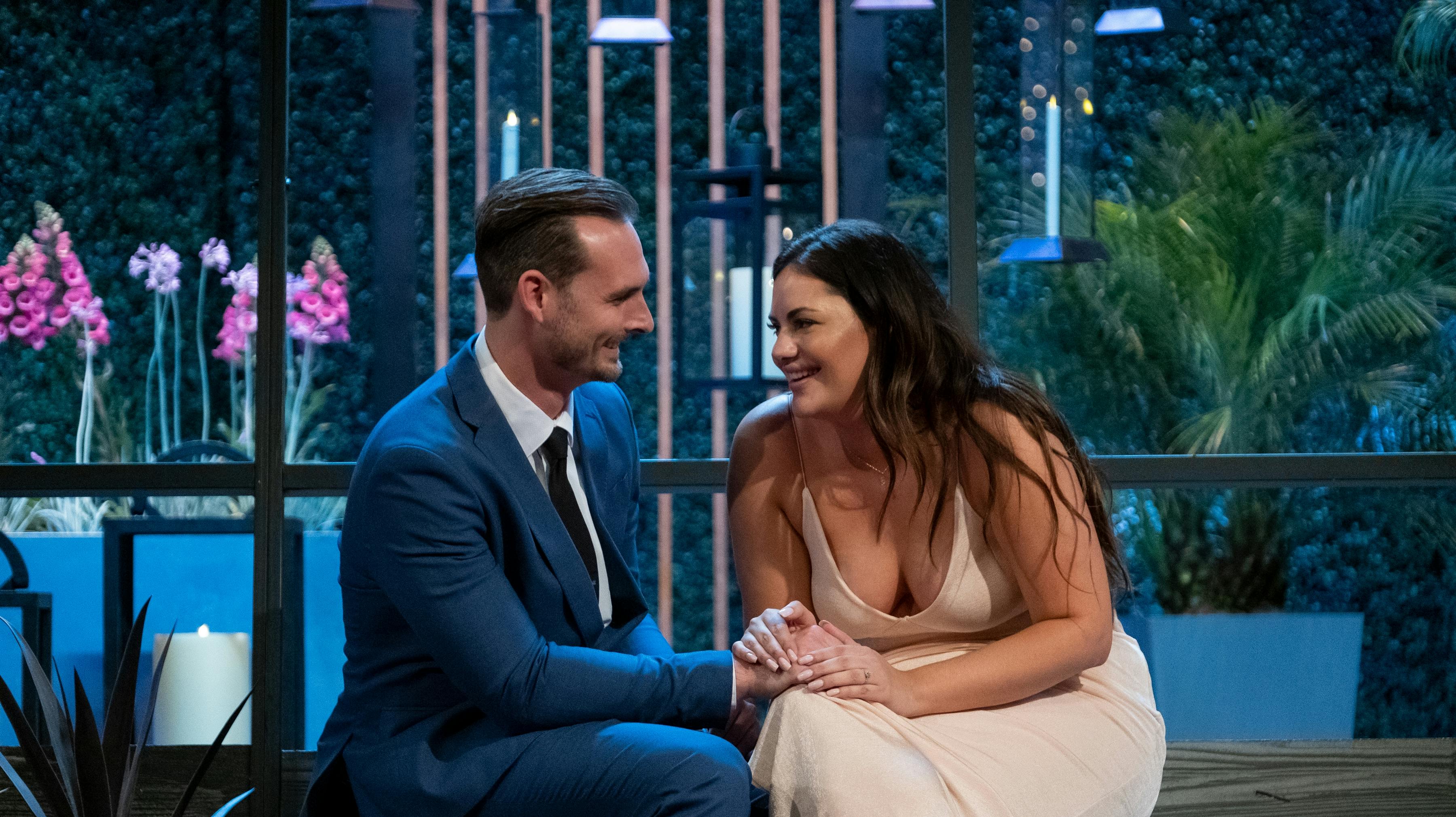 Brennon Lemieux og Alexa Alfia i sæson tre af "Love is blind".