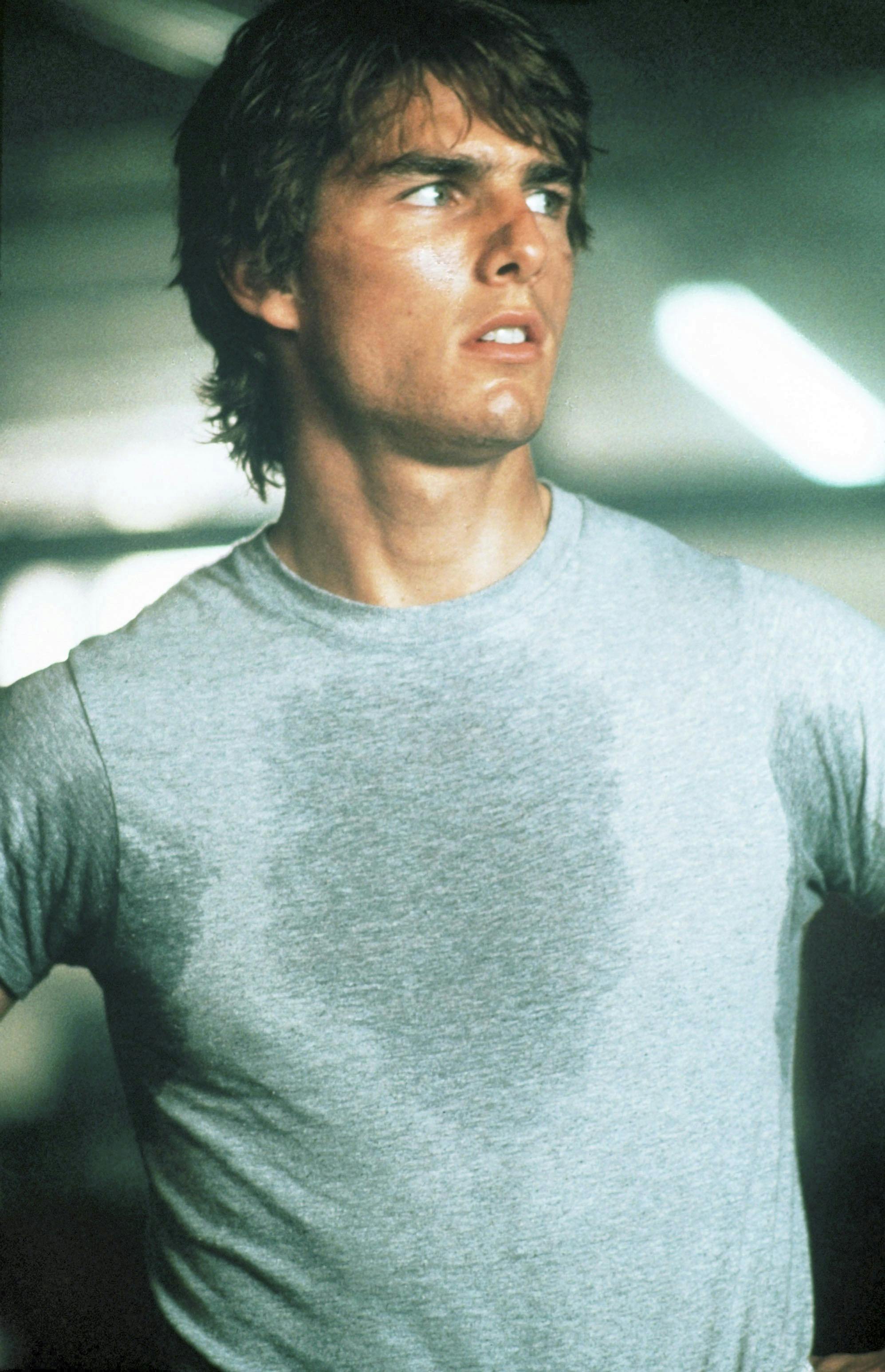 1990
Det var Tom Cruises hitparade af populære filmroller, som “Top Gun”, “Risky Business”, “Rain Man” og “Cocktail”, der i 1990 sikrede ham titlen som den lækreste mand i universet.
I dag har Tom Cruise rundet de 60 år.