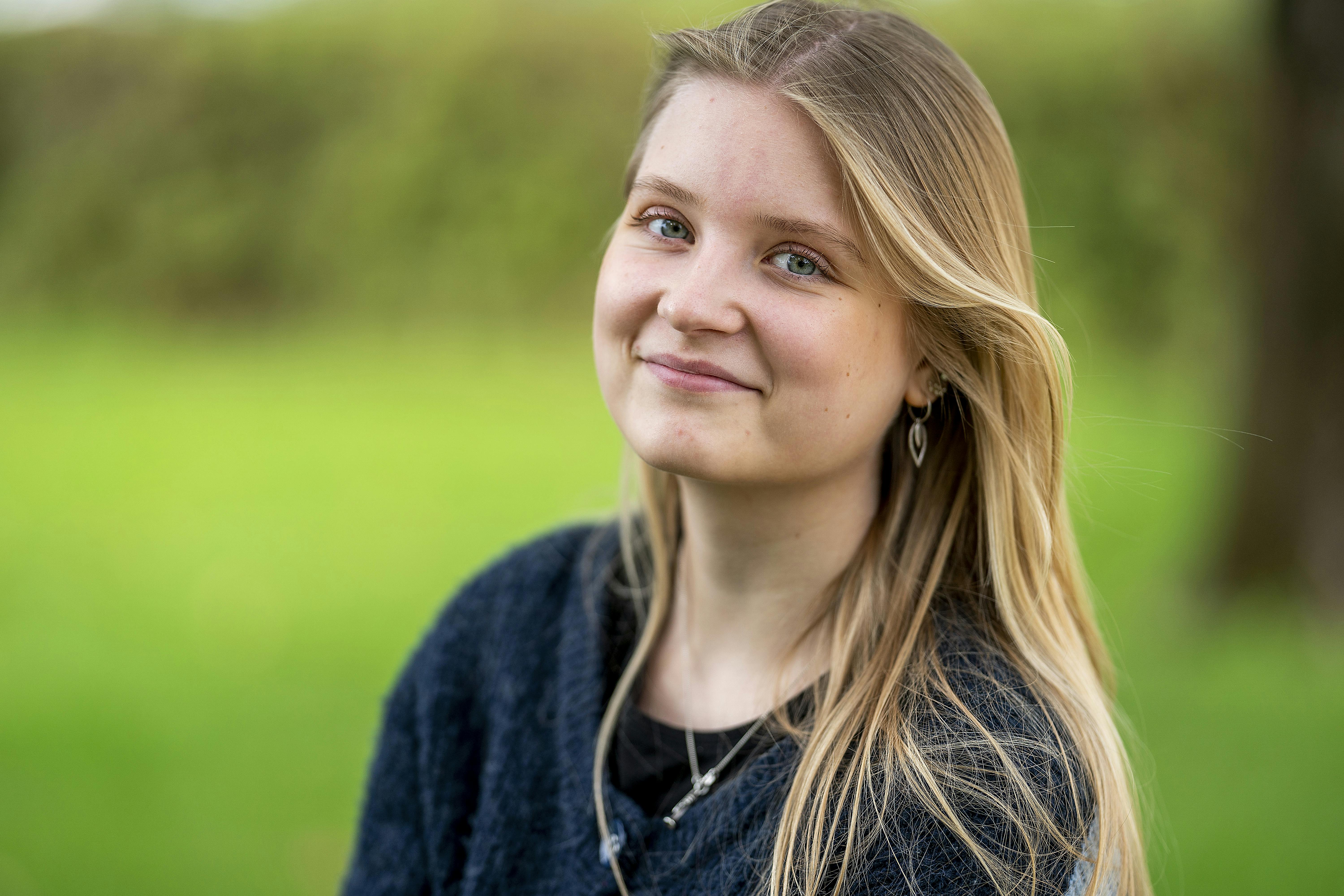 Agnes er i gang med en uddannelse, og der er ingen, der mobber hende mere. Tværtimod får hun kun positiv respons, og hun tror på, at hun er på rette vej.