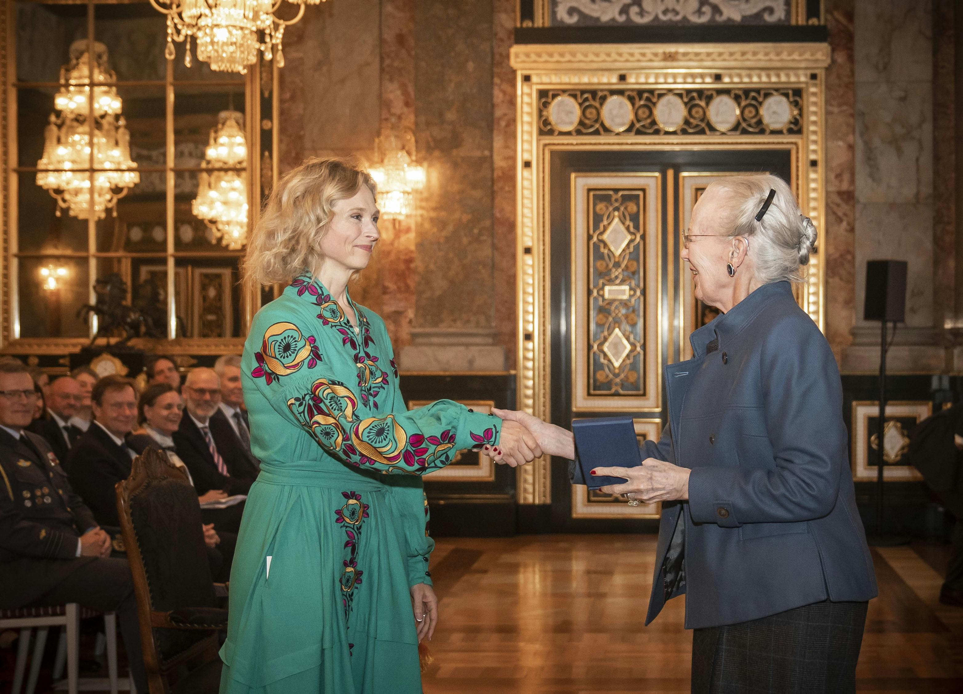 Dronning Margrethe uddelte i aftes Ebbe Munks Hæderspris på Christiansborg Slot.&nbsp;
