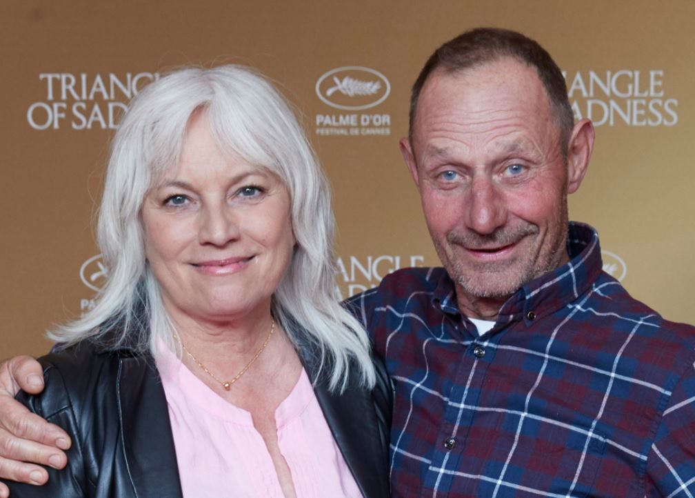 Jan Linnebjerg med hustruen Karen, som også medvirker i TV 2-dokumentaren "Nissen flytter altid med".