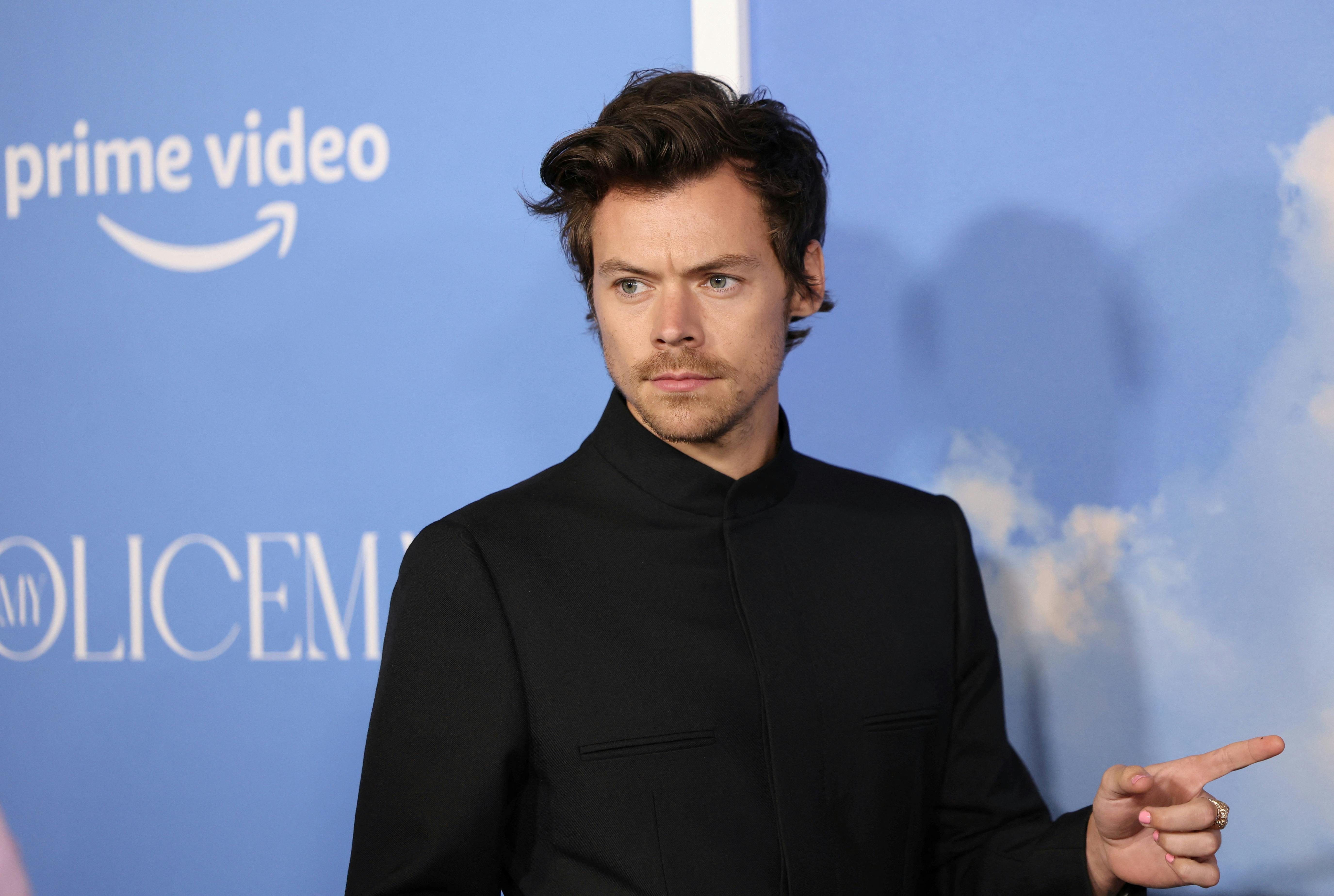 Trods uheldet fortsatte Harry Styles sin koncert.