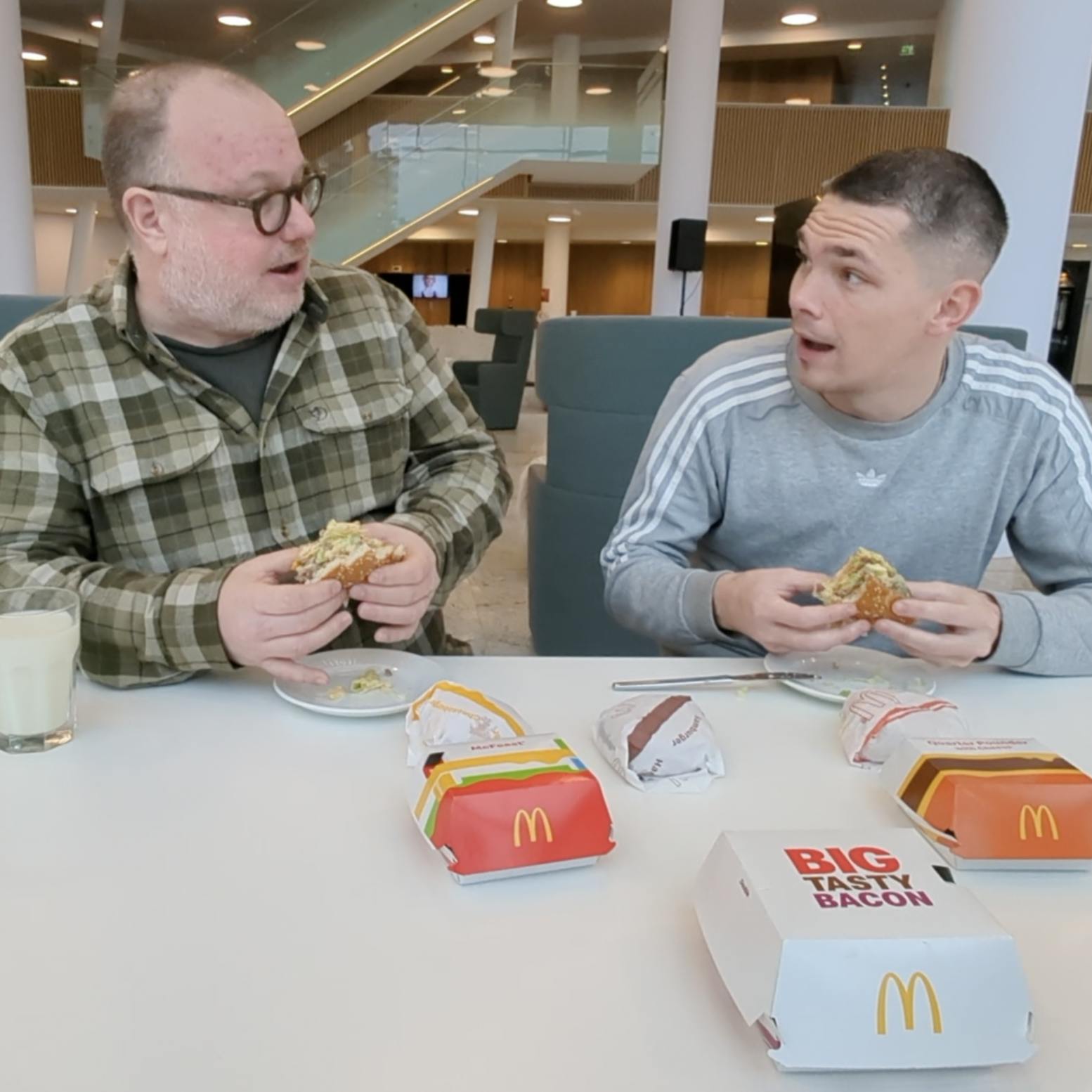 https://imgix.seoghoer.dk/2022-11-15/big-mac.png