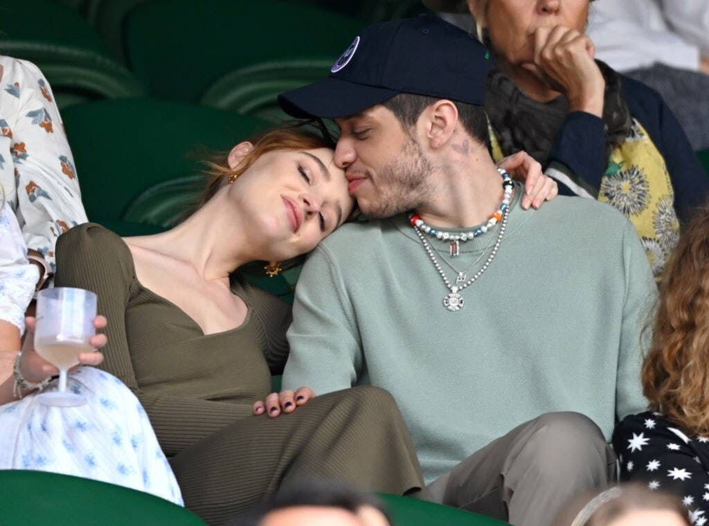 Petes erobring nummer syv (!!) var den 27-årige Phoebe Dynevor