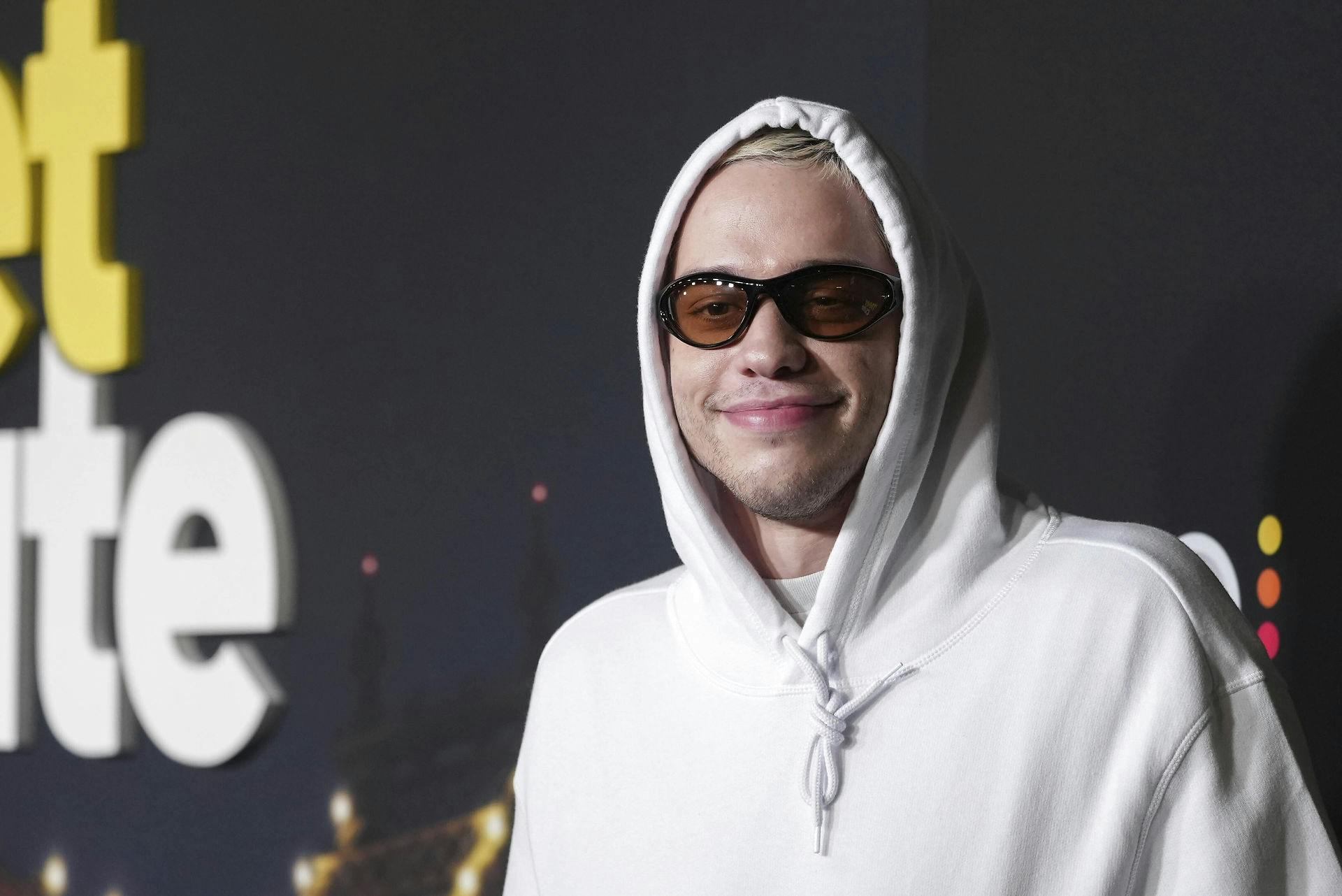 Pete Davidson har endnu ikke reageret på rygterne om ham og&nbsp;Emily&nbsp;Ratajkowski.
