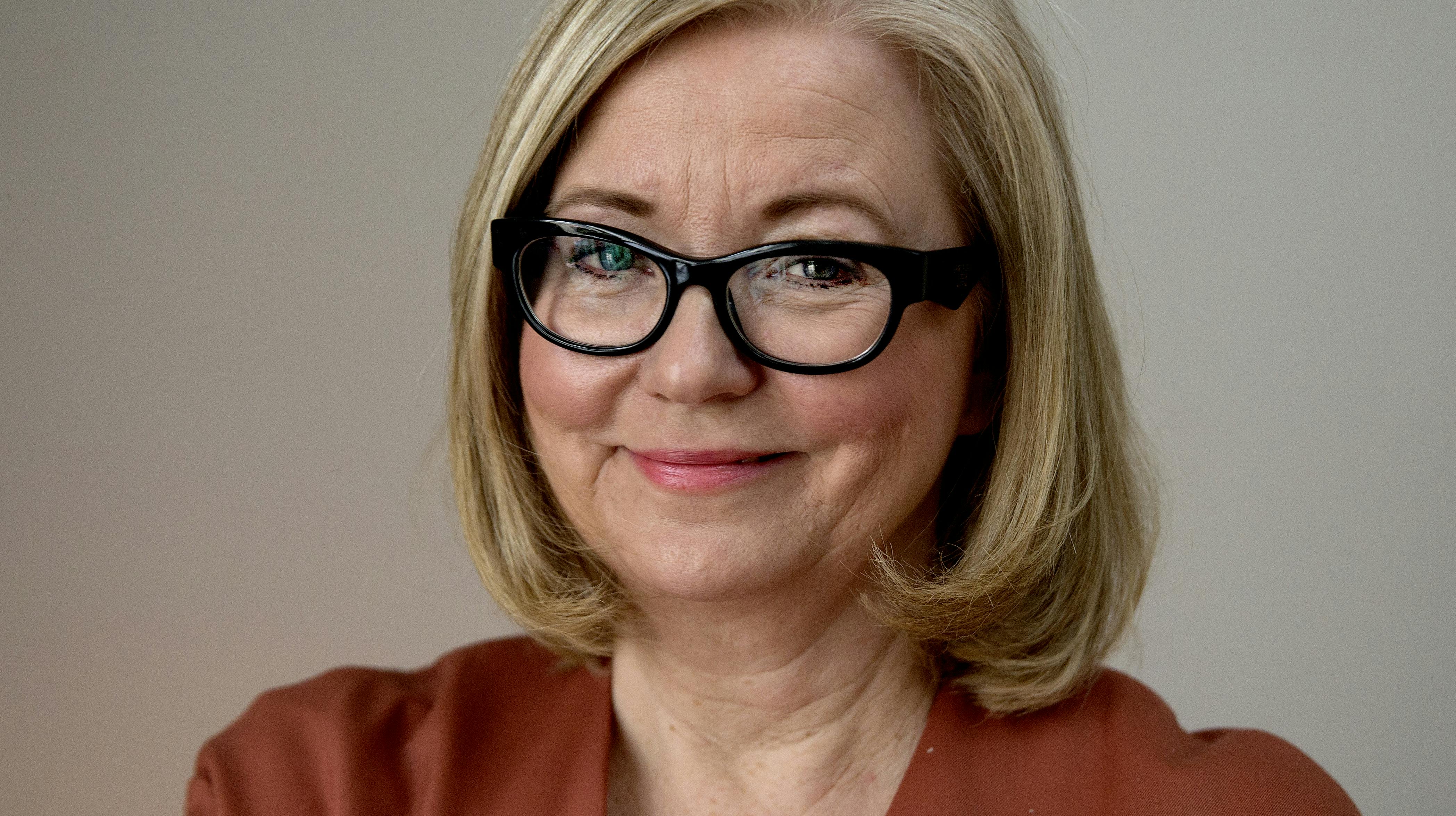 Forfatter, journalist og iværksætter Isabella Smith er død.